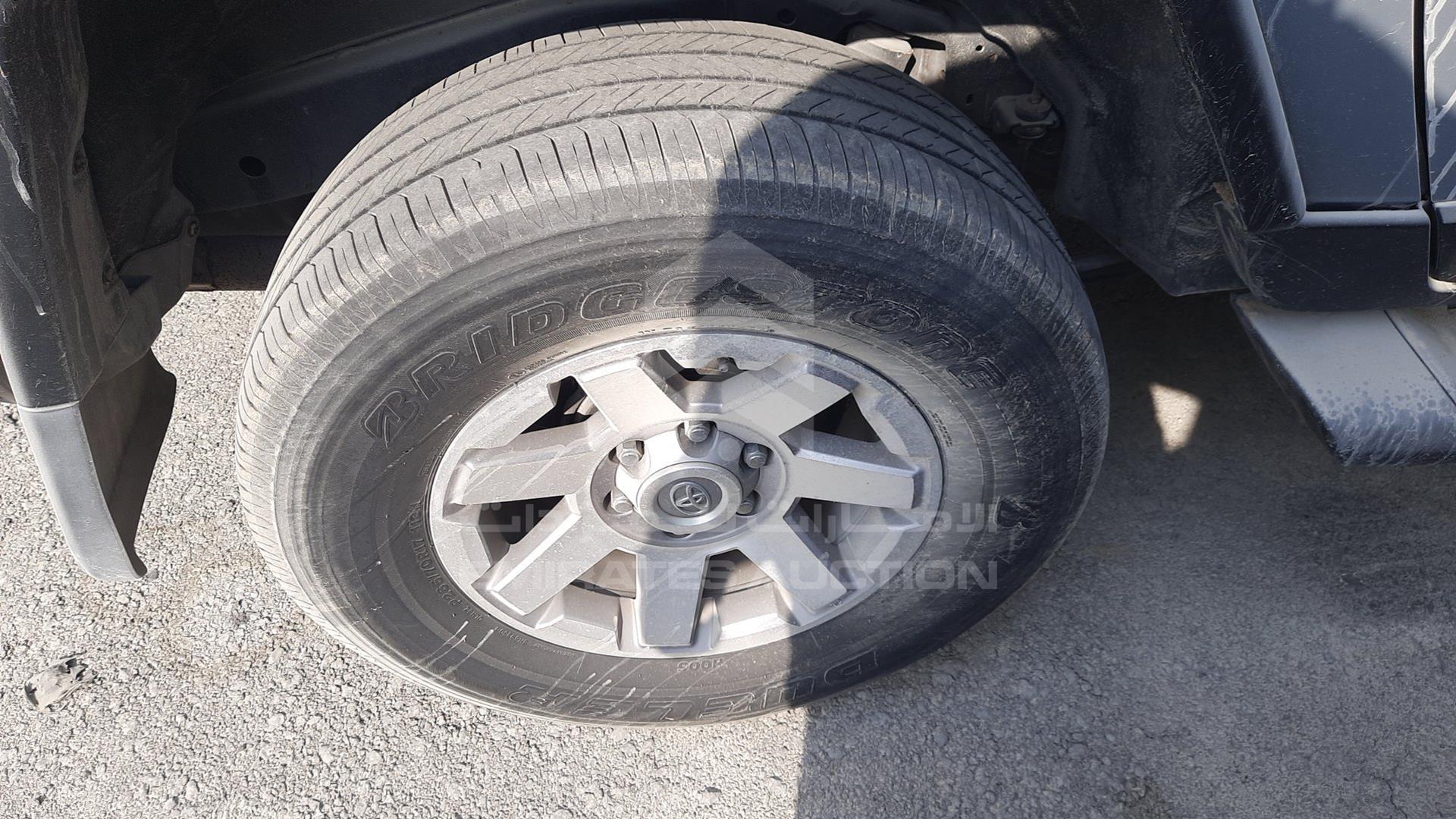 2014 TOYOTA FJ CRUISER VIN: JTEBU11FXEK198065