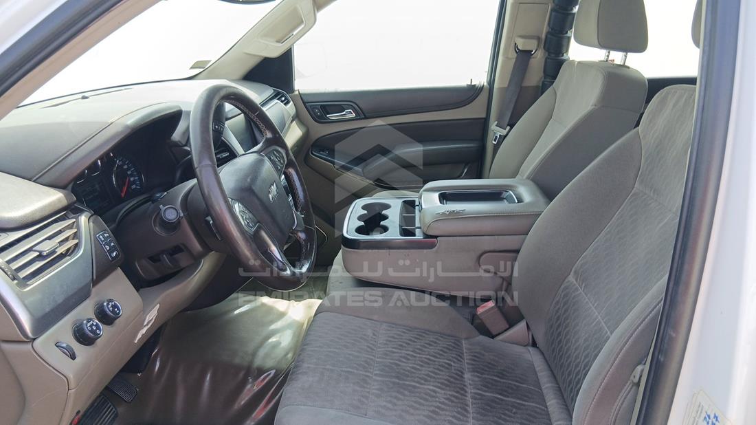 2019 Chevrolet Suburban — Front Left Driver Seat View — Photo 13