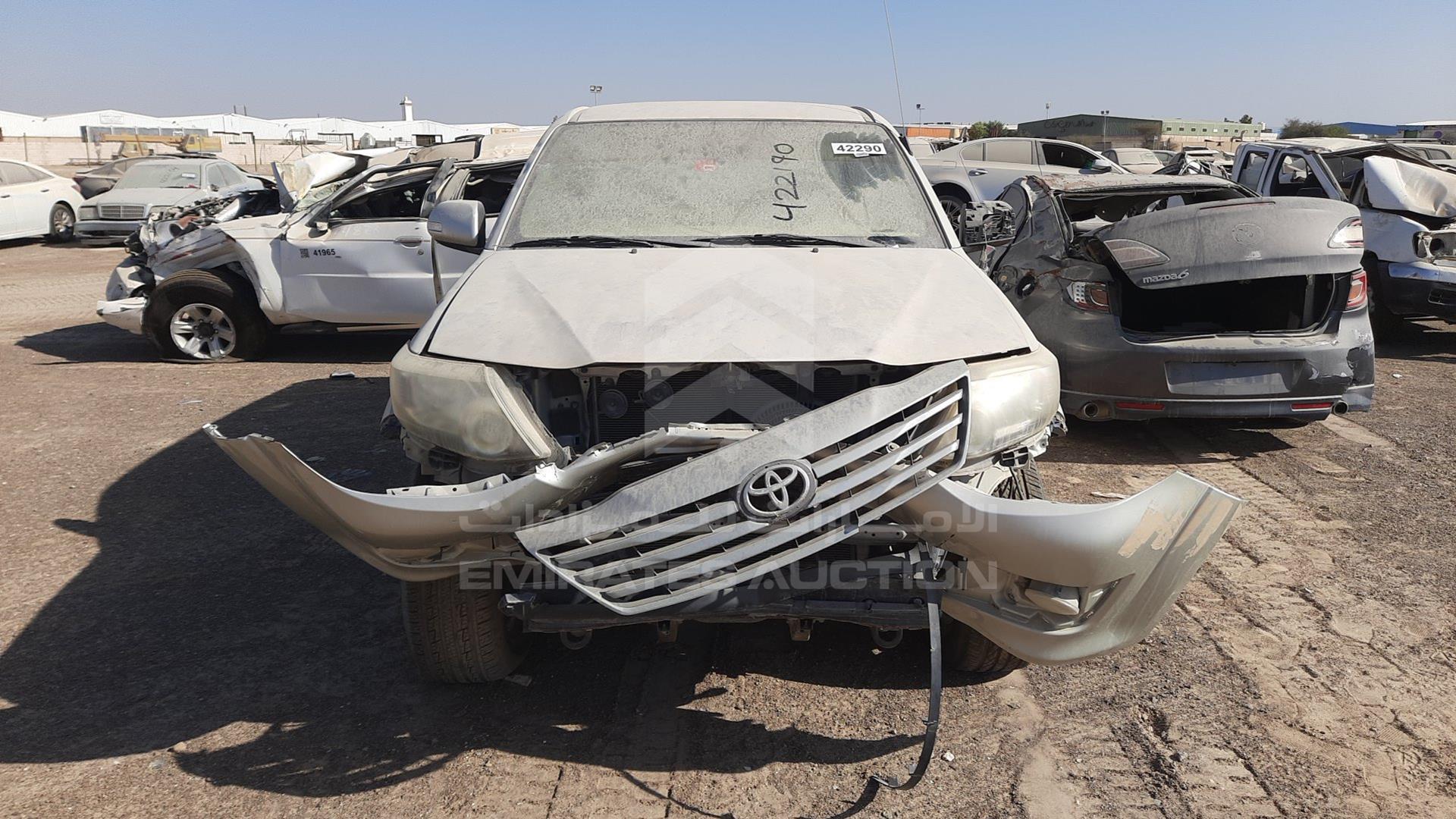 2014 TOYOTA FORTUNER VIN: MHFYX59G4E8061828