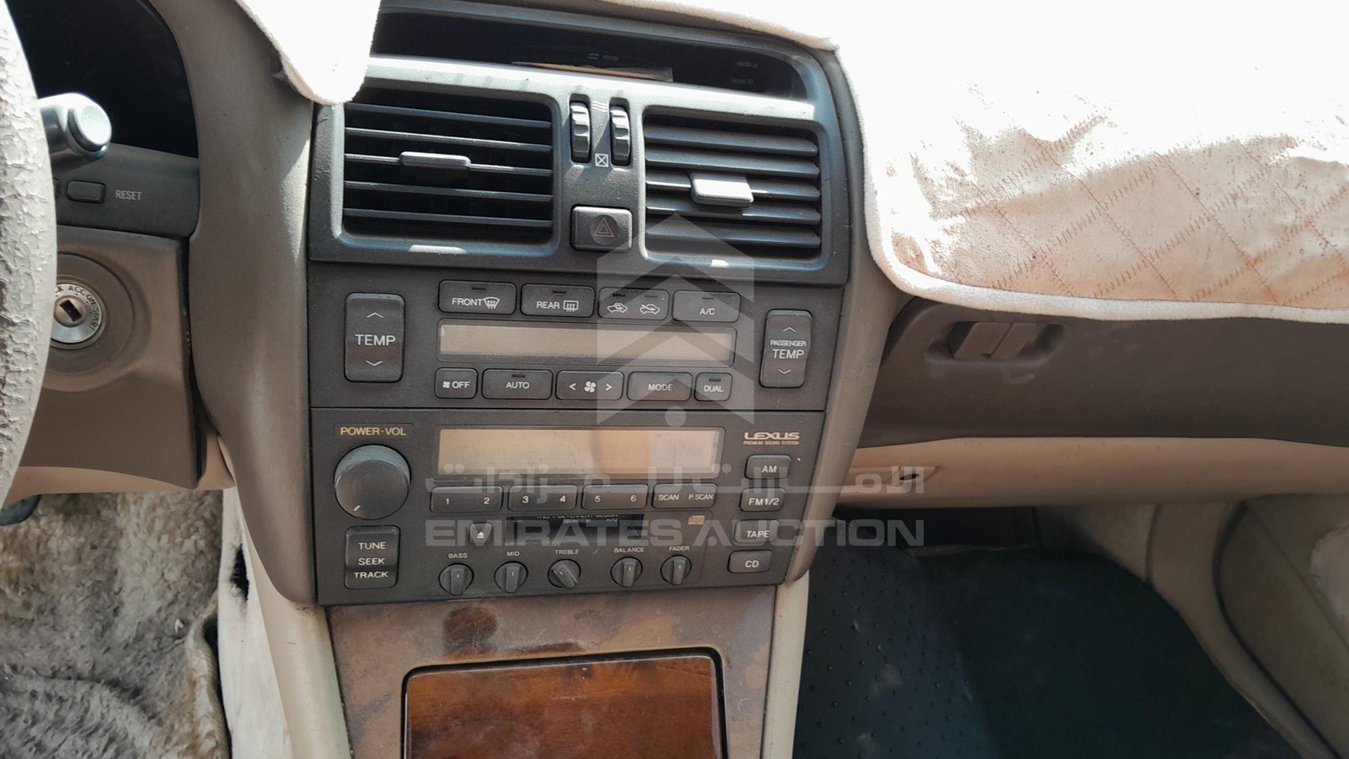 1997 LEXUS LS400 VIN: JT8BH28F7V0073877