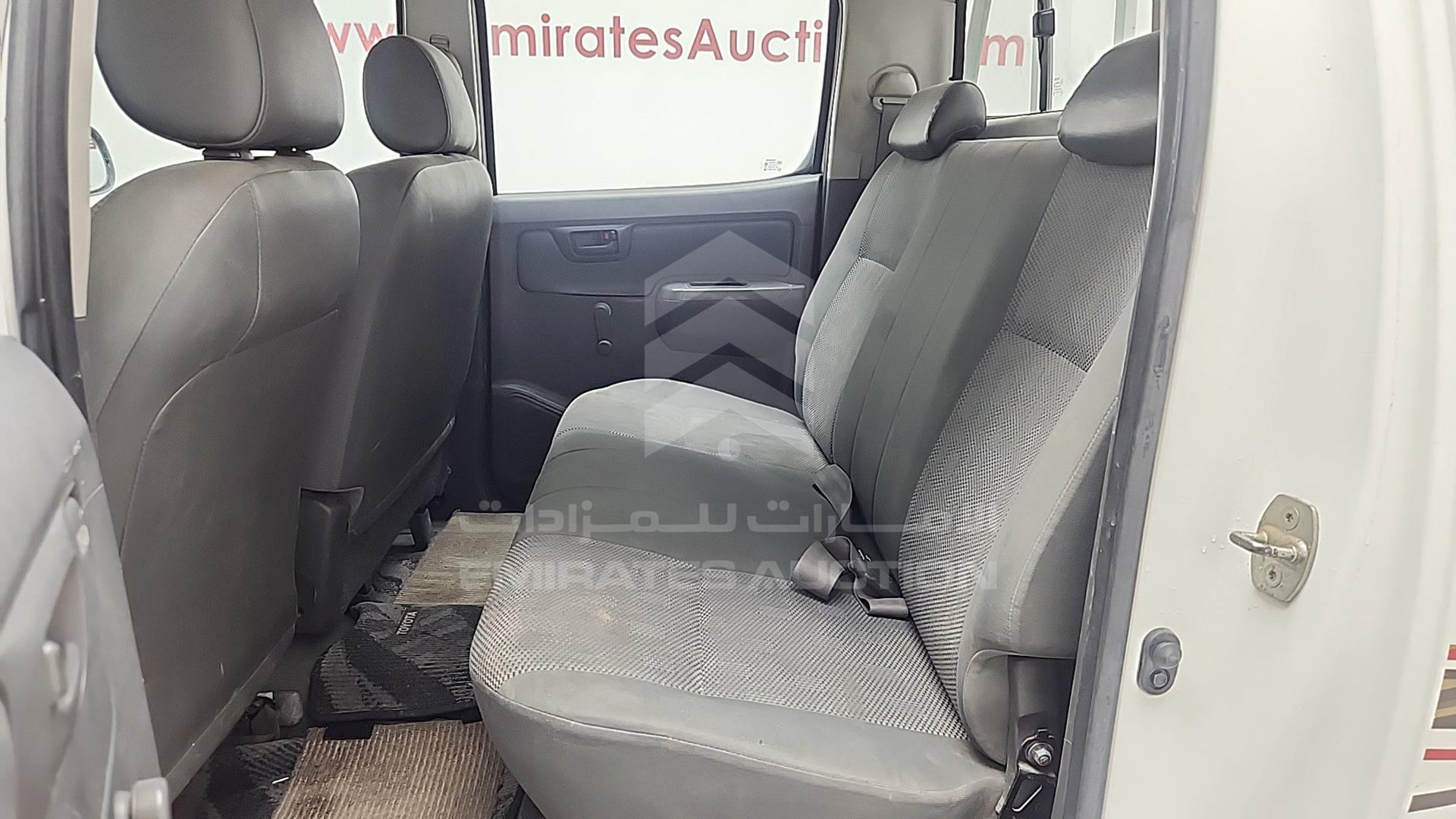 2015 TOYOTA HILUX VIN: MR0EW12G6F3032433