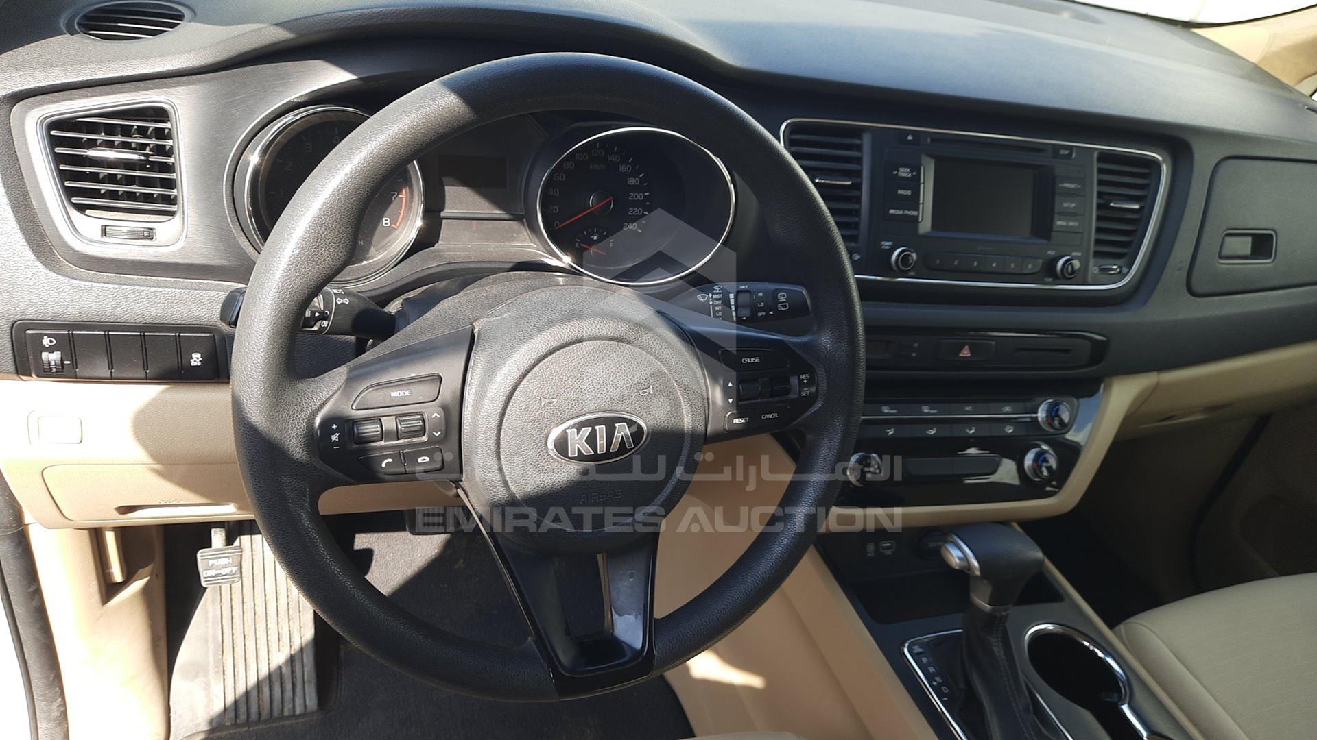2020 KIA CARNIVAL VIN: KNAMB8121L6645491