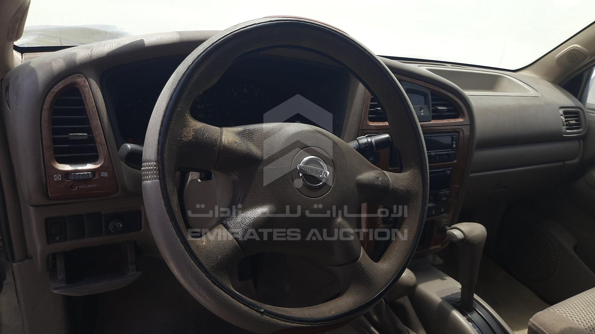 2005 NISSAN PATHFINDER VIN: JN8DR05Y25W800300