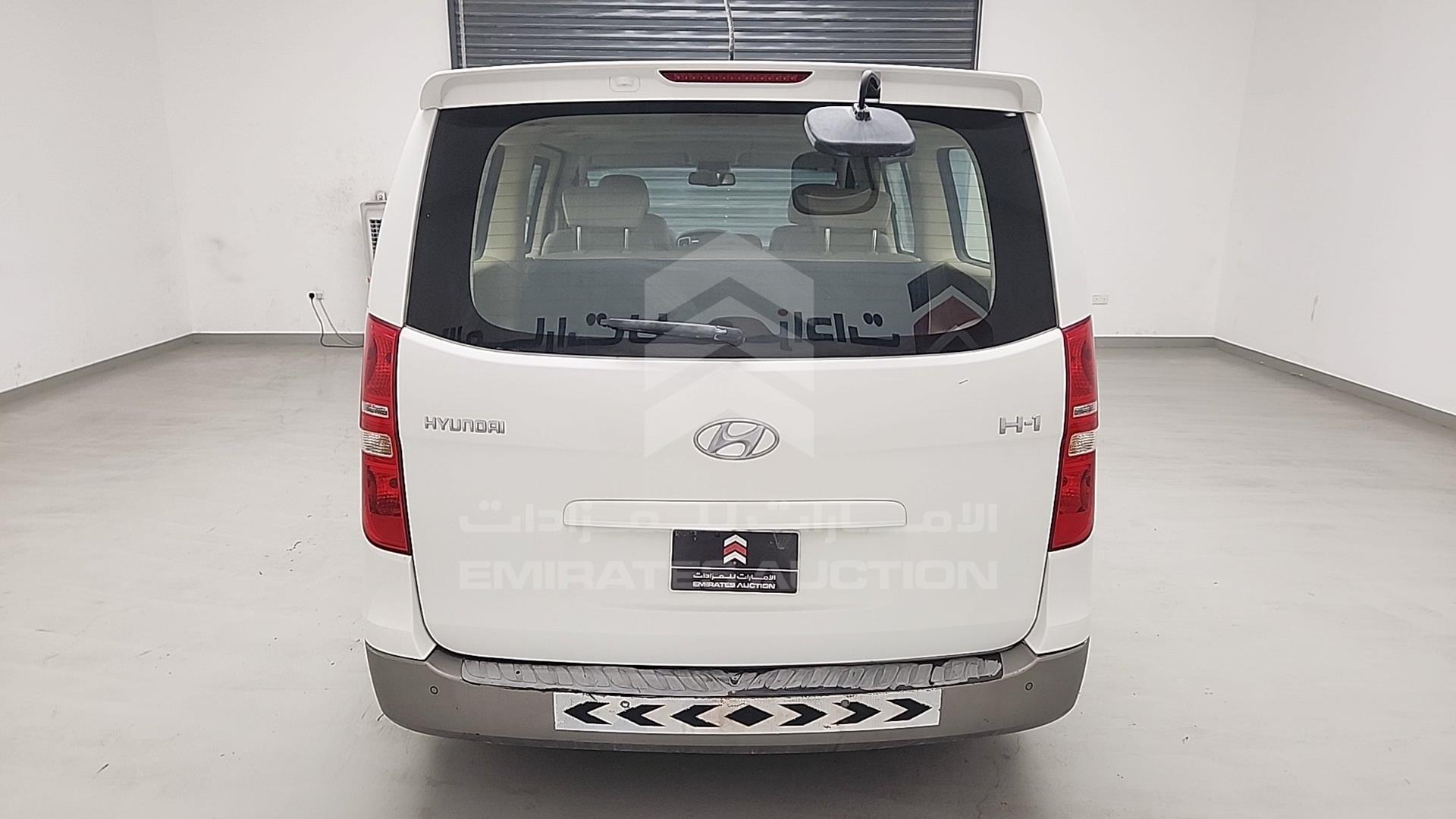 2018 HYUNDAI H1 VIN: KMJWA37R0JU946956