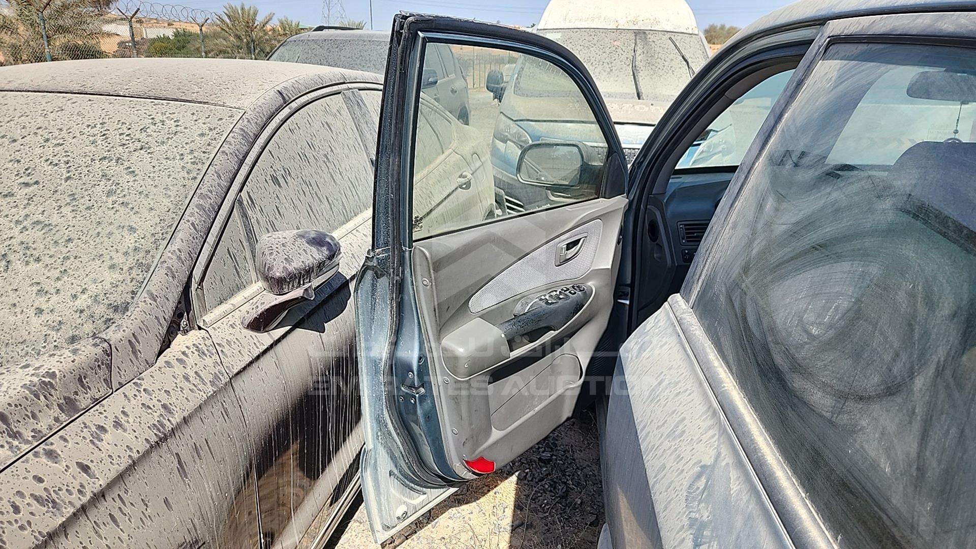 2006 HYUNDAI TUCSON VIN: KMHJM81D76U311639