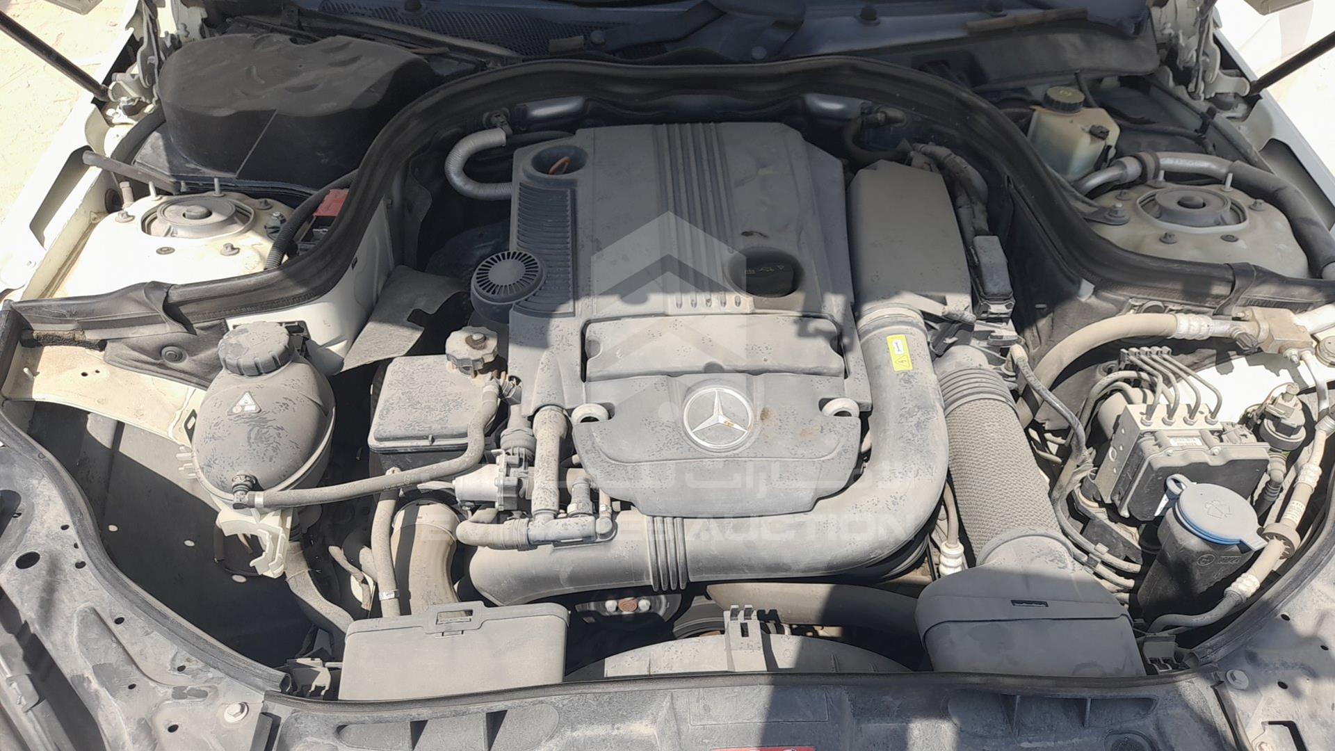 2011 MERCEDES E 200 VIN: WDDHF4JB3BA411954