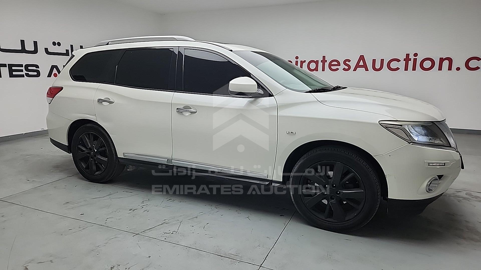 2015 NISSAN PATHFINDER VIN: 5N1AR2M52FC655906
