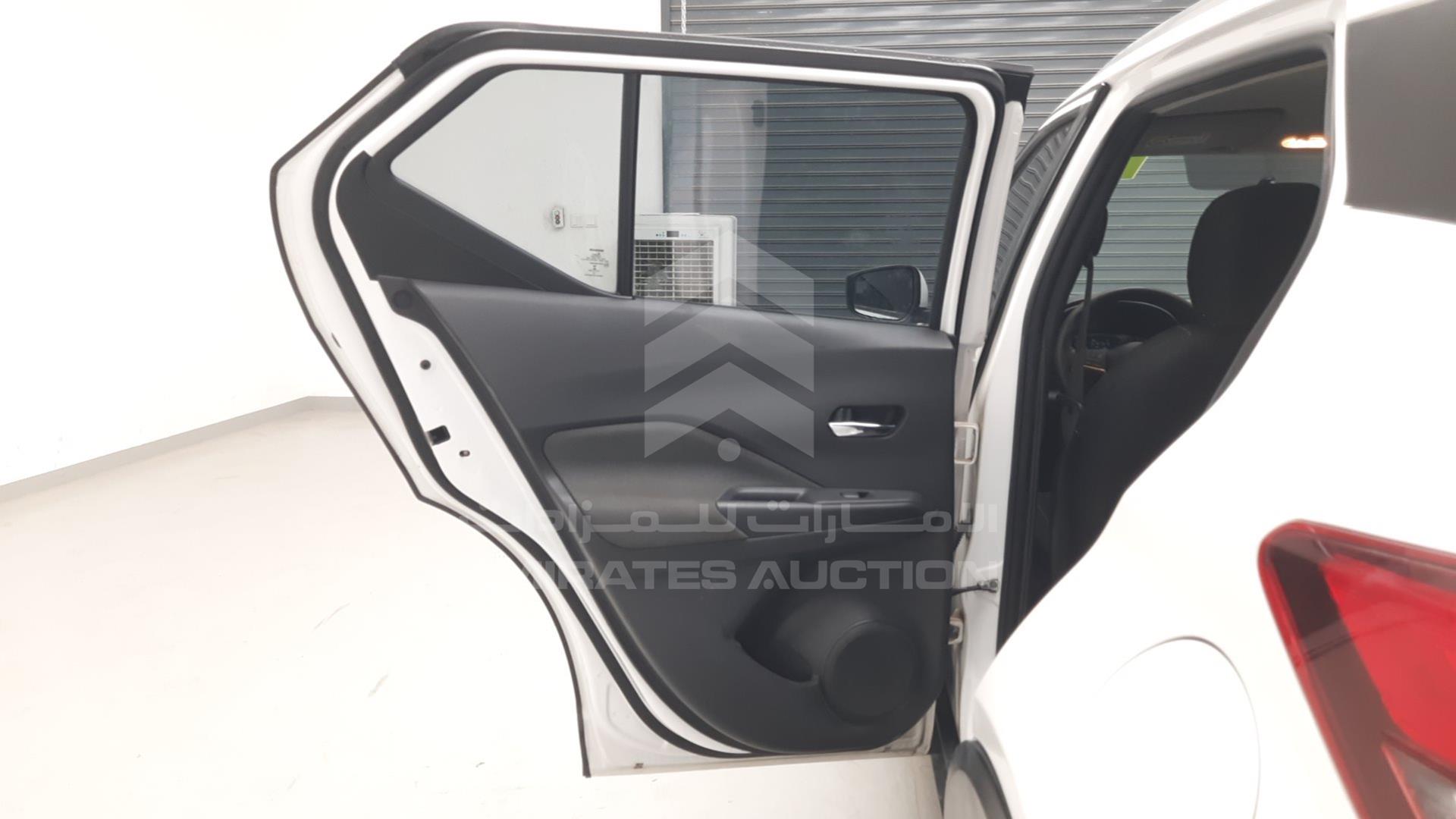 2018 NISSAN KICKS VIN: 3N1CP5C99JL495452