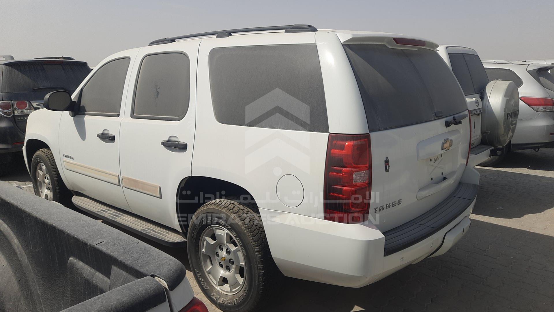 2010 CHEVROLET TAHOE VIN: 1GNUKAE02AR264285