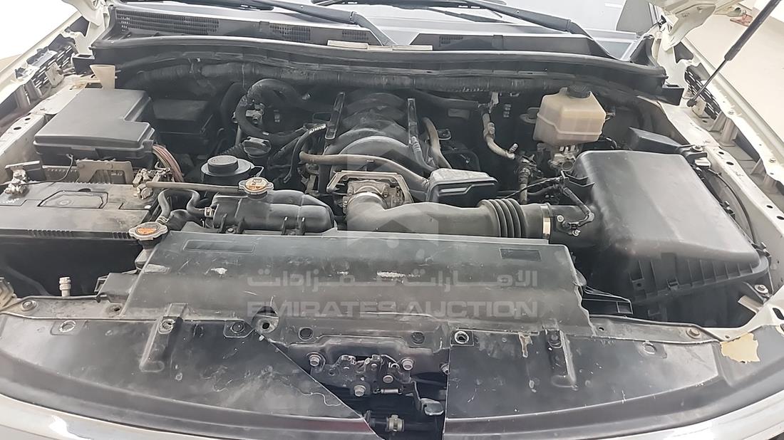 نيسان باترول 2014 — خليج المحرك — صورة 34