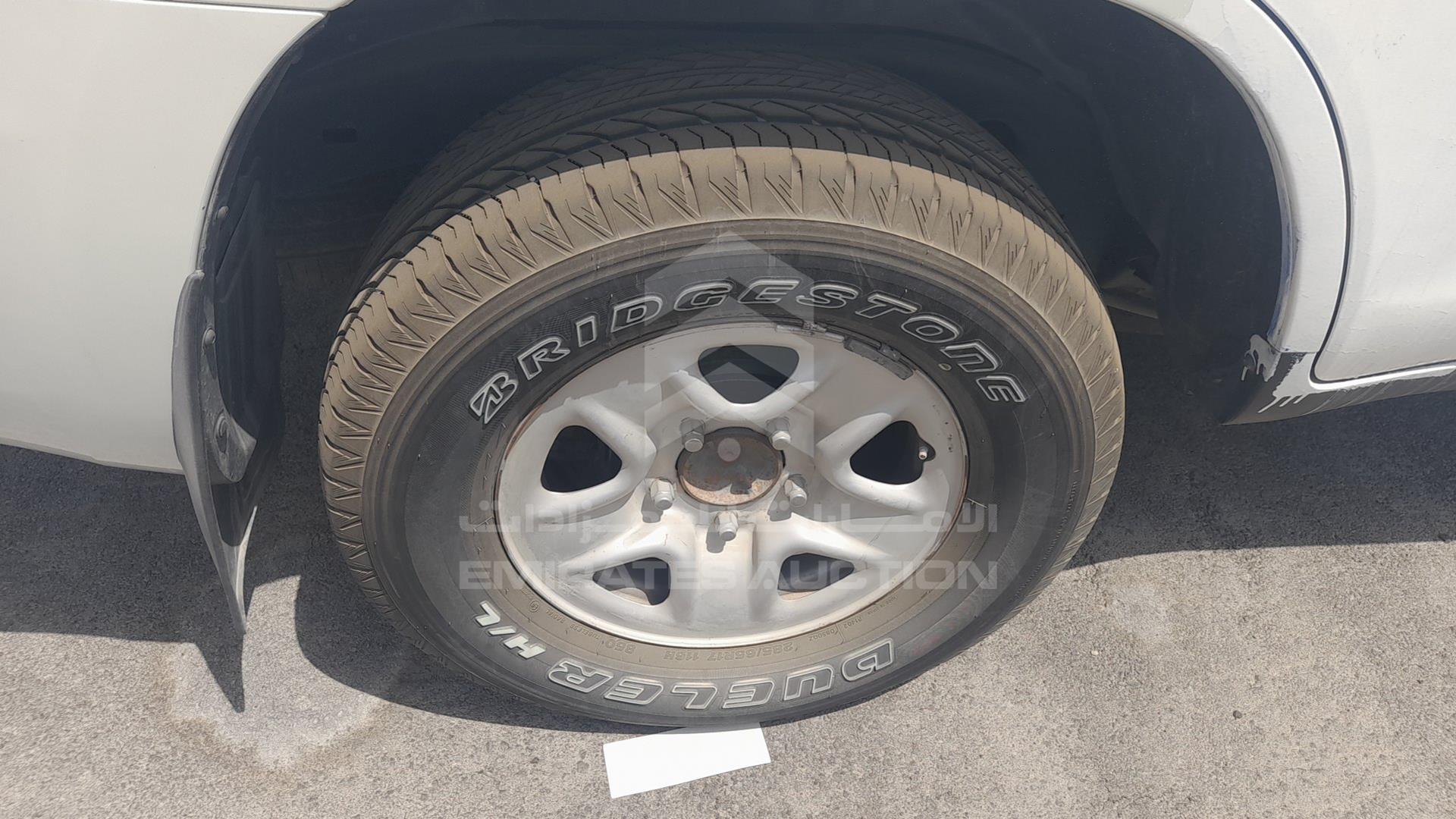 2011 TOYOTA LAND CRUISER VIN: JTMDU09J4B4044435