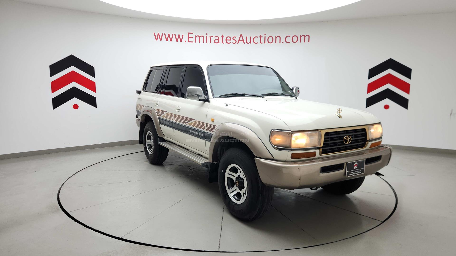 1997 TOYOTA LAND CRUISER VIN: FZJ800156709