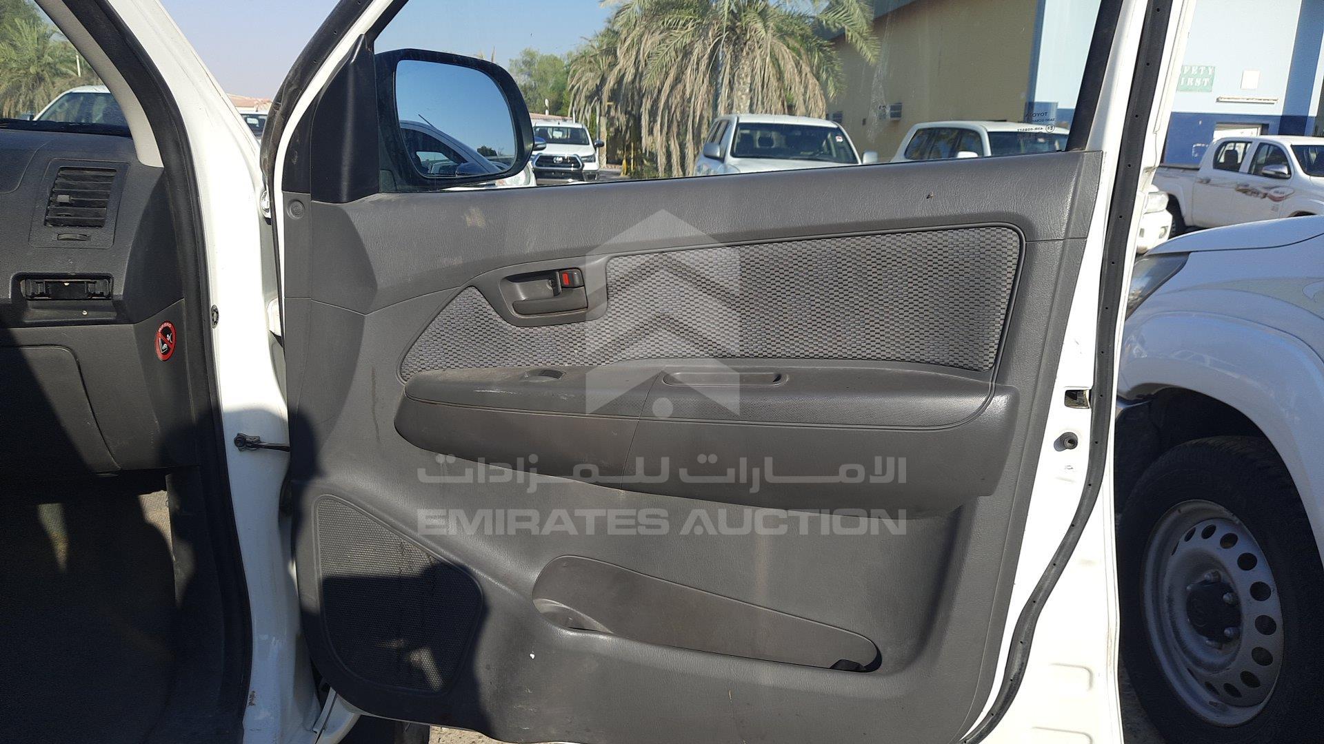 MR0FR22G3F0739265 - 2015 Toyota Hilux - #379000