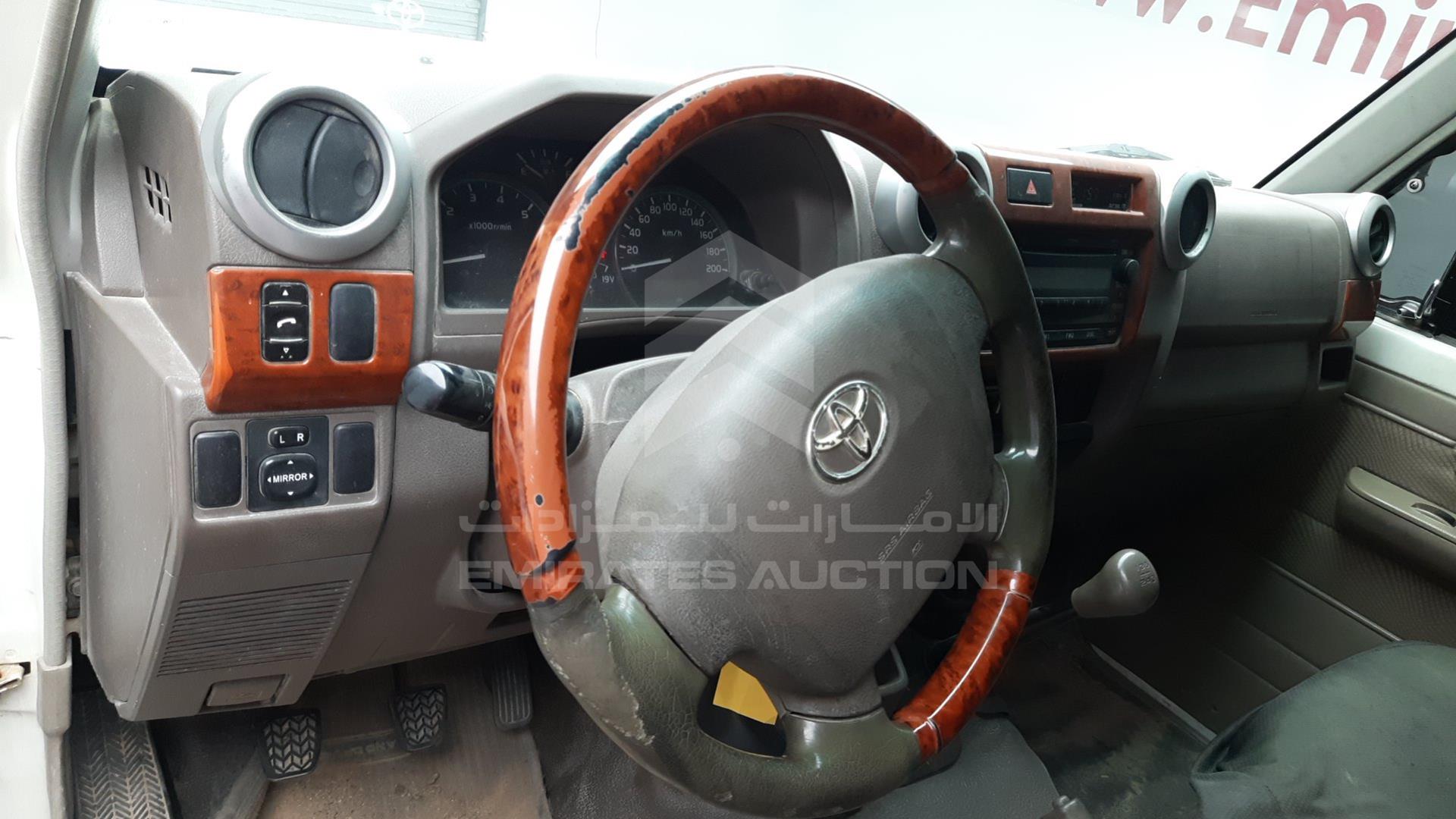 2012 TOYOTA LAND CRUISER VIN: JTFLU73J0C4531766