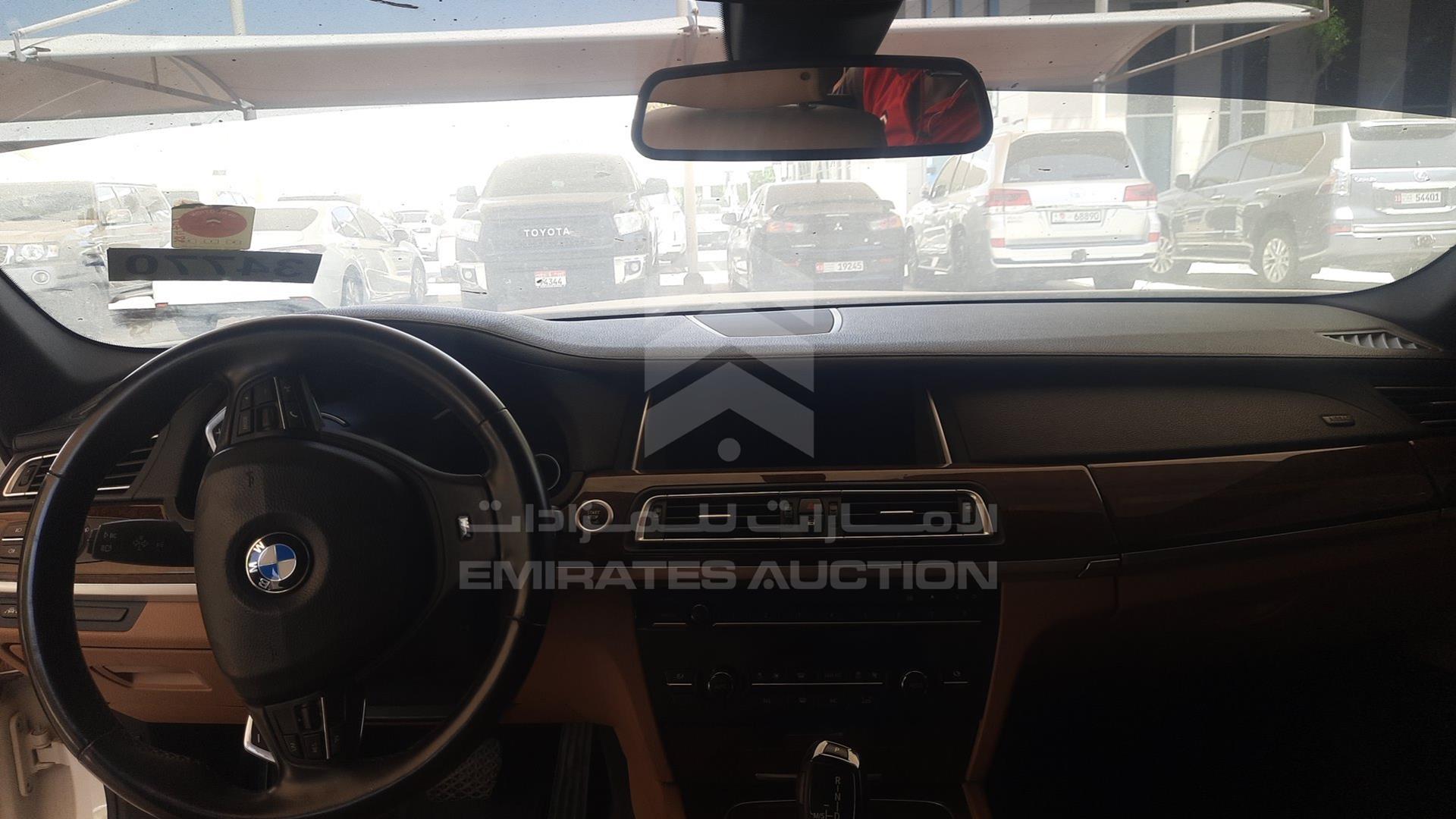 0 BMW --- VIN: WBAYE2108DDZ42176