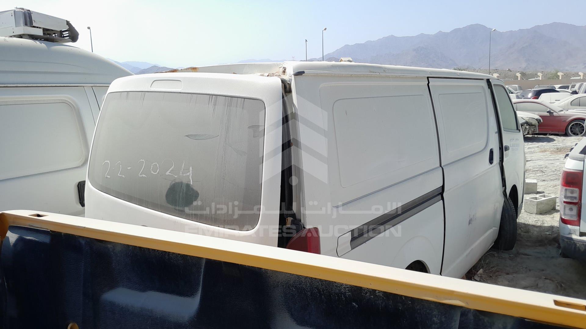 2009 TOYOTA HIACE VIN: JTFHX02P290036589