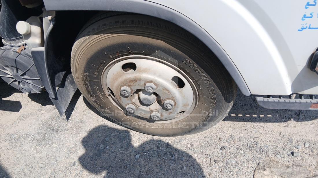 2014 Isuzu NMR — Front Right Tyre — Photo 27