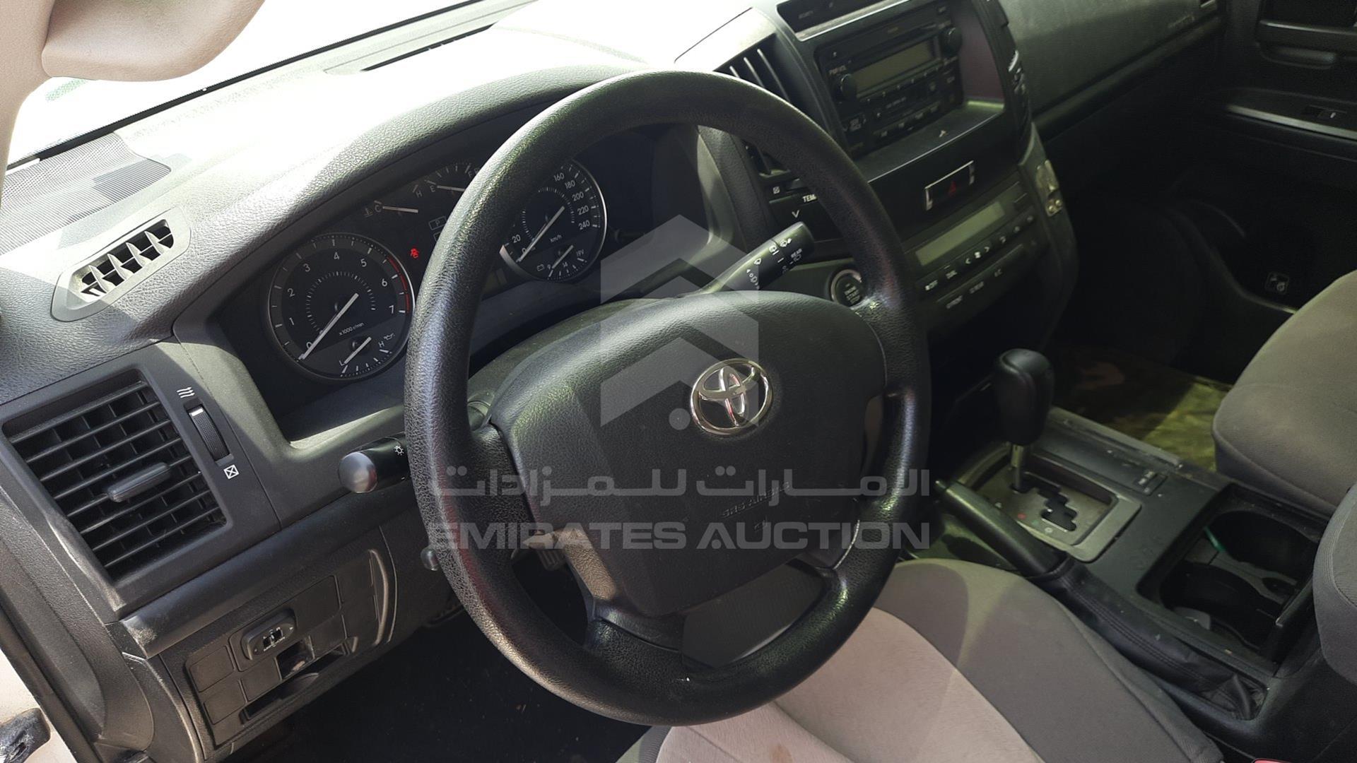 2011 TOYOTA LAND CRUISER VIN: JTMDU09J2B4035006