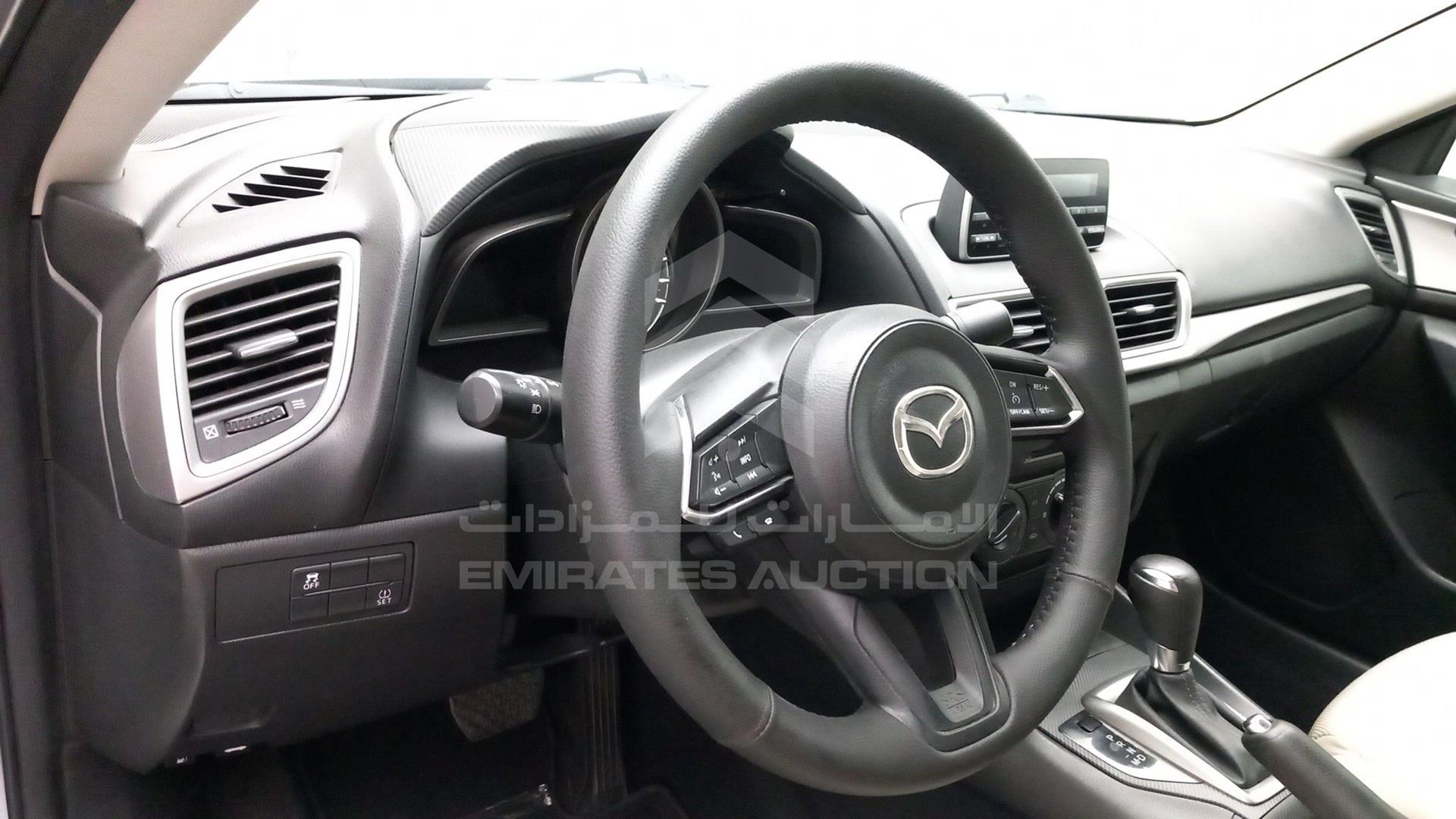 2019 MAZDA 3 VIN: JM7BN1SZ2K1242688