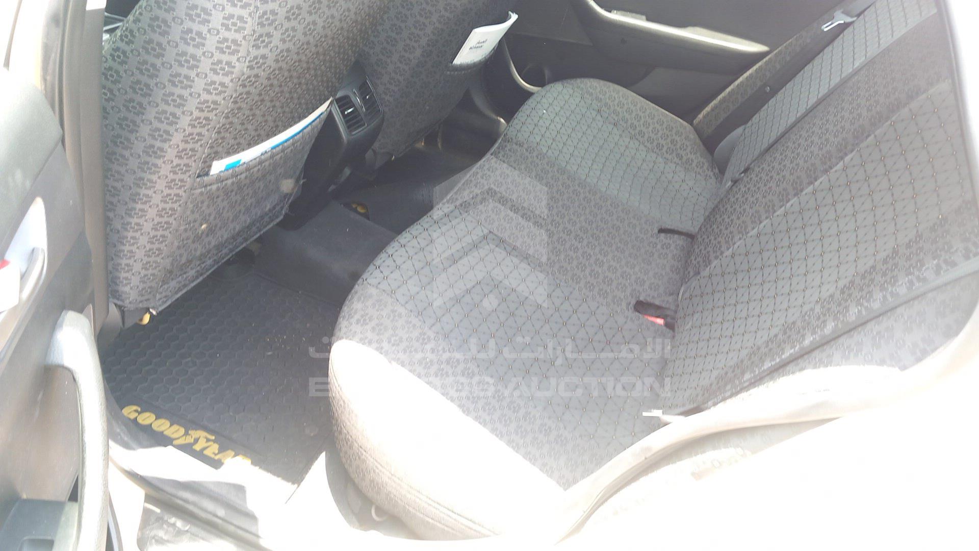 2018 HYUNDAI SONATA VIN: KMHE24138JA082115