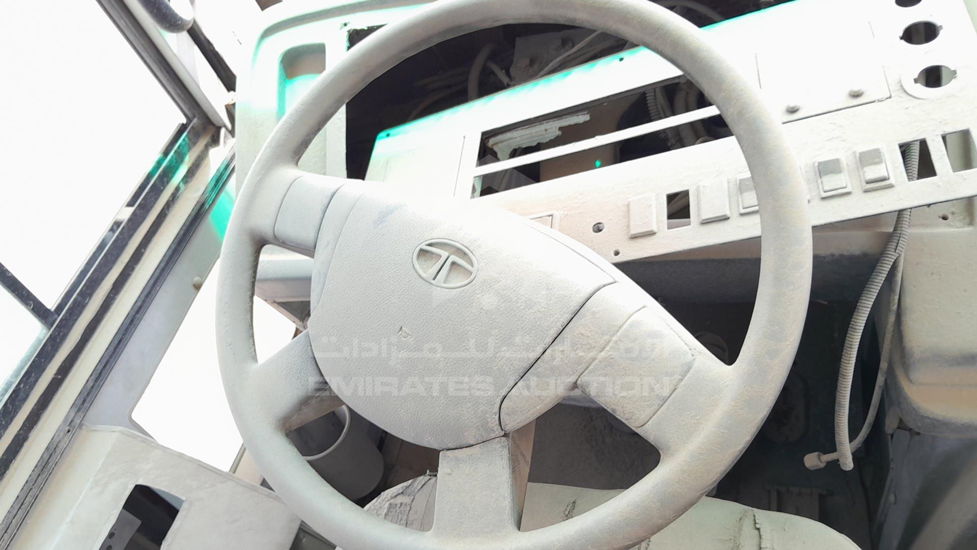 2016 TATA BUS VIN: MAT449253G0L01940