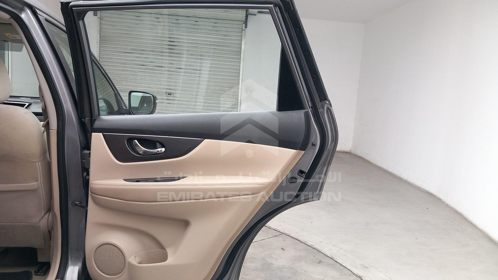 2015 NISSAN X-TRAIL VIN: JN1BT2MN0FW001014
