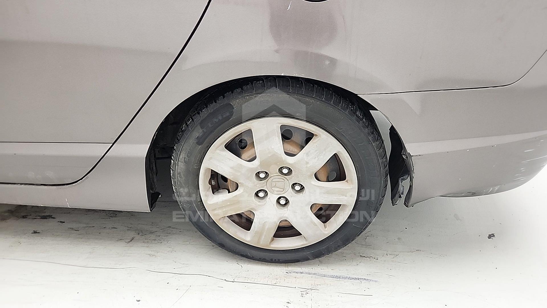 2011 HONDA CIVIC VIN: JHMFD1629BS402487