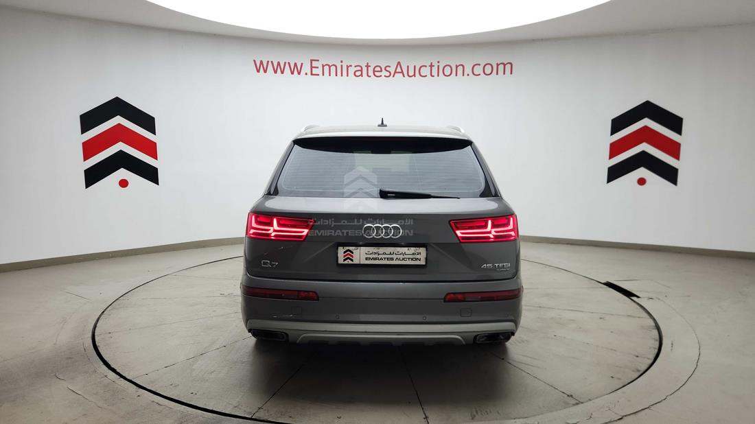 2017 Audi Q7 — Rear View — Photo 10