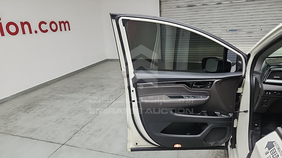 2019 Honda Odyssey — Front Left Door — Photo 10