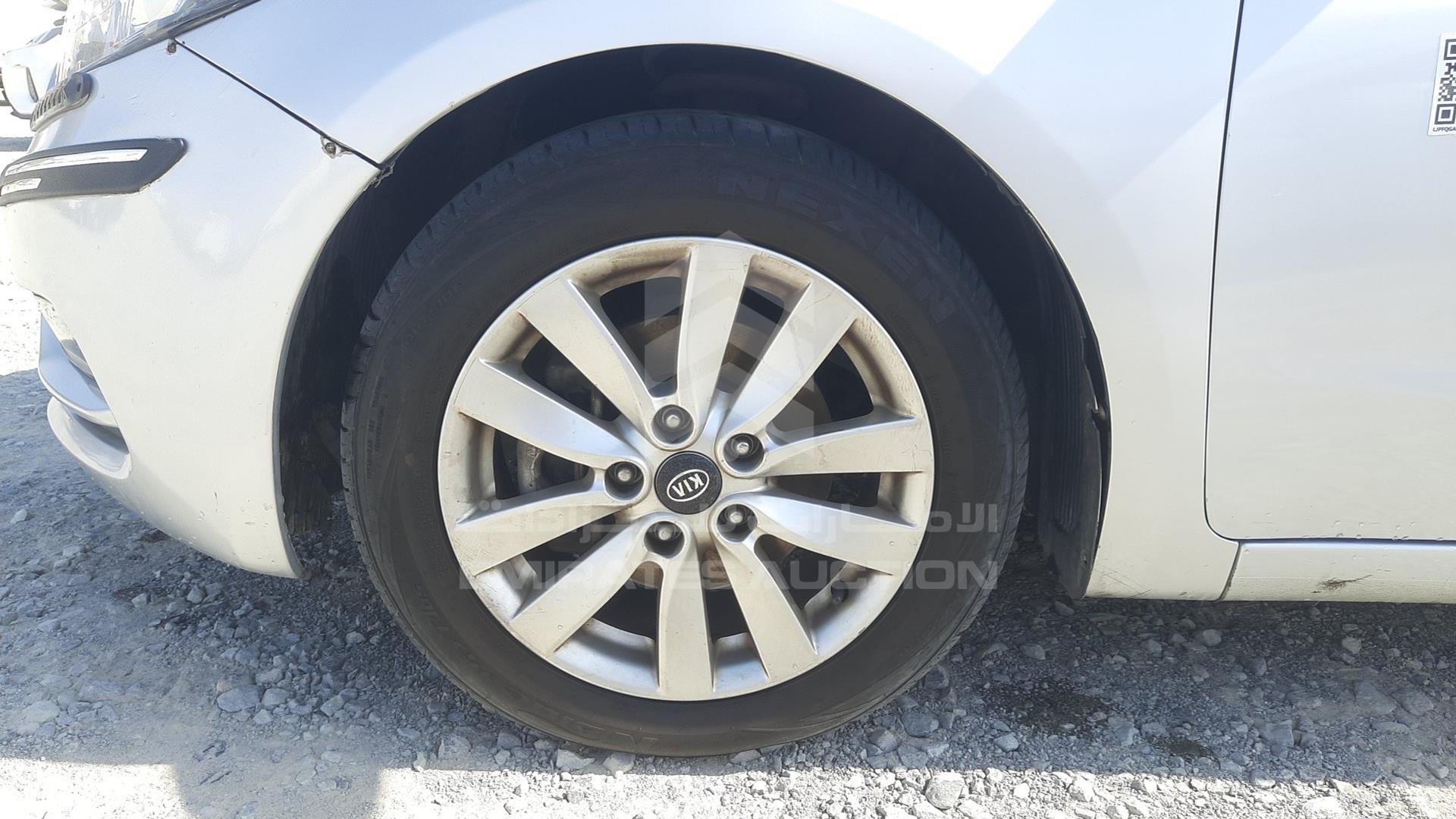 2016 KIA CERATO VIN: KNAFK4118G5418982