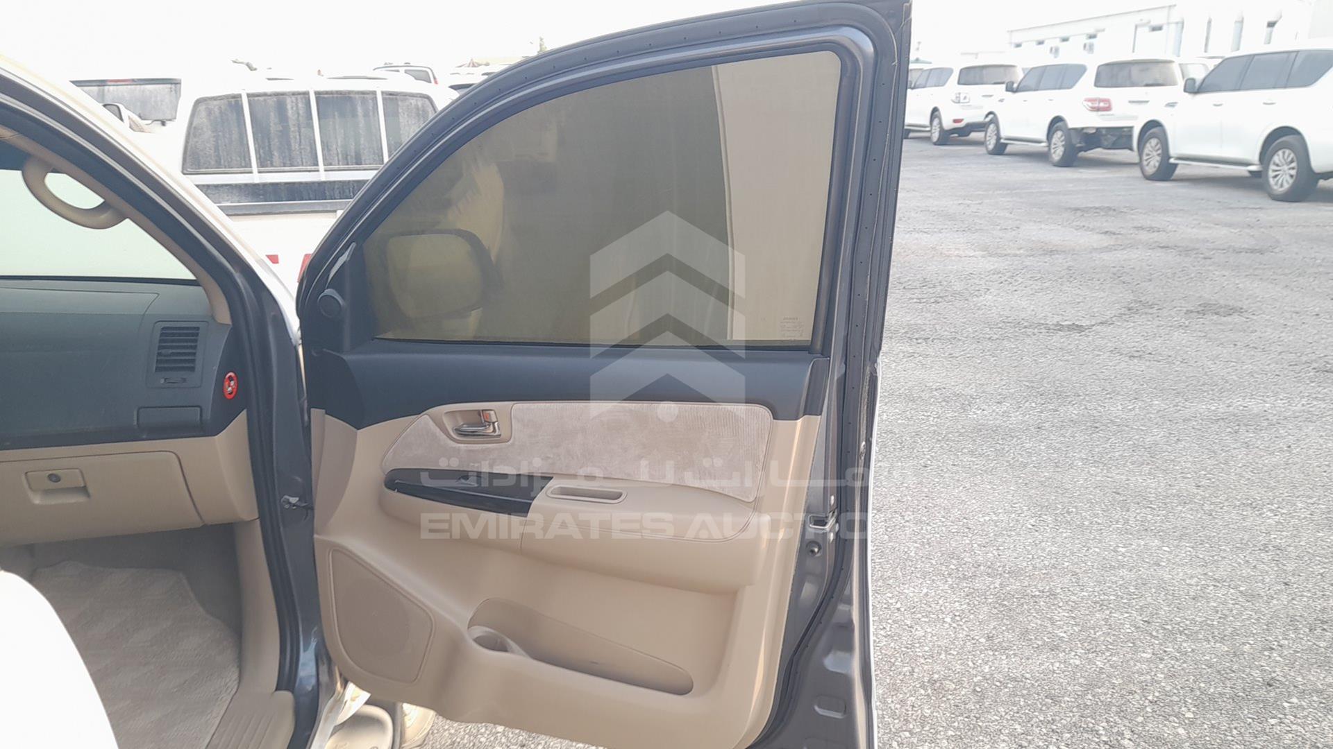 2014 TOYOTA FORTUNER VIN: MHFYU59G4E7032747