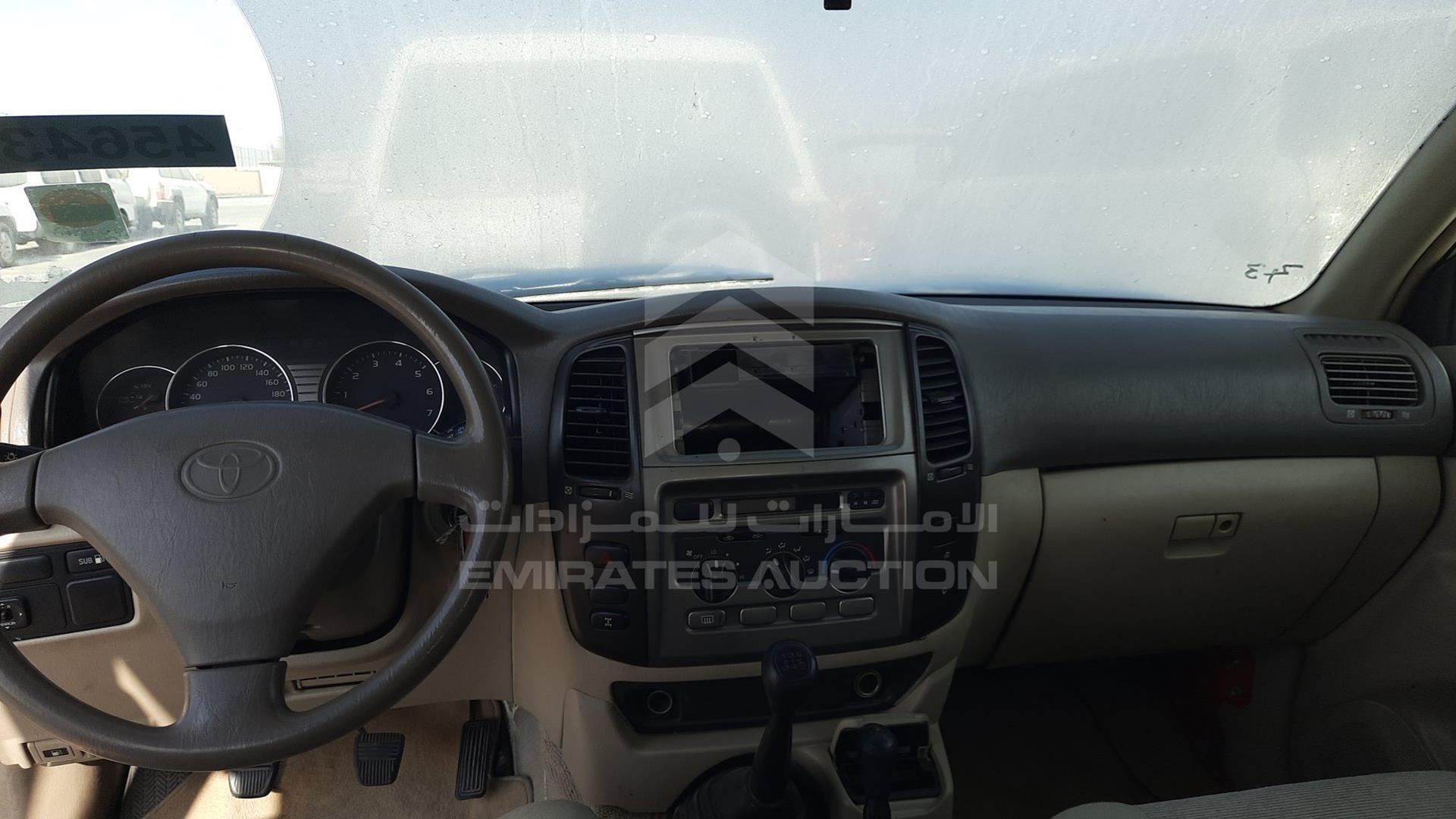 2007 TOYOTA LAND CRUISER VIN: JTGHJ09J477006870