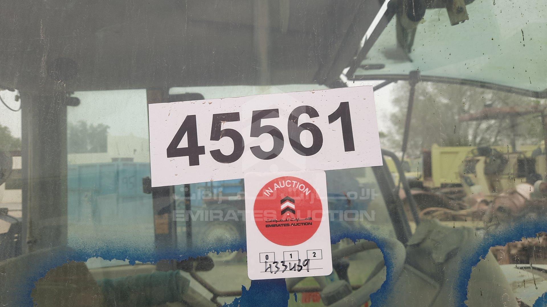 2002 TRACTOR --- VIN: MFDLM46029