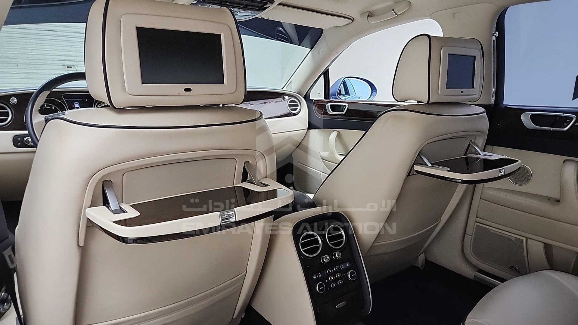 2012 BENTLEY FLYING SPUR VIN: SCBBE53W1CC072662