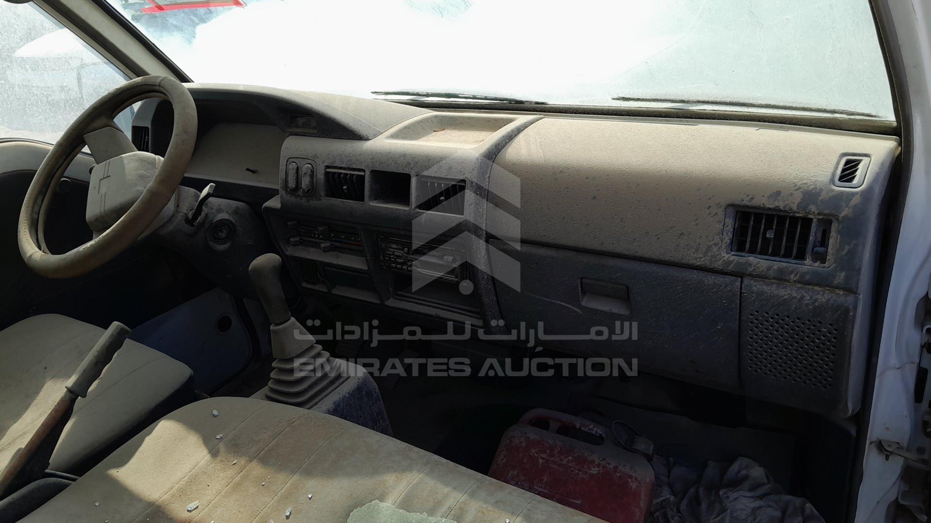 2004 MITSUBISHI L 300 VIN: JMYGNP03V5A770856