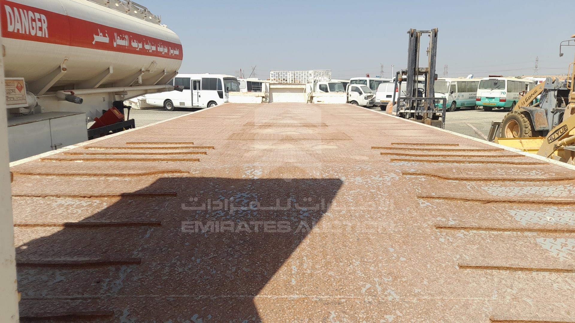 0 LOW BED 3 AXLES VIN: KL4V3TVF1DK006806