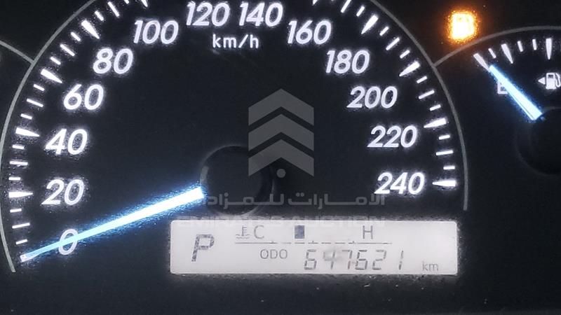6T1BF9FK6HX692658 Auction: EmiratesAuction Lot: 436635 6T1BF9FK6HX692658 Toyota Camry 2017 WHITE Photo 2