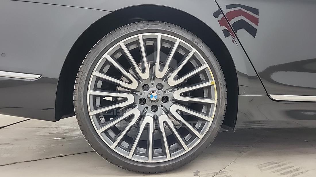 2016 BMW 740 LI — Rear Right Tyre — Photo 37