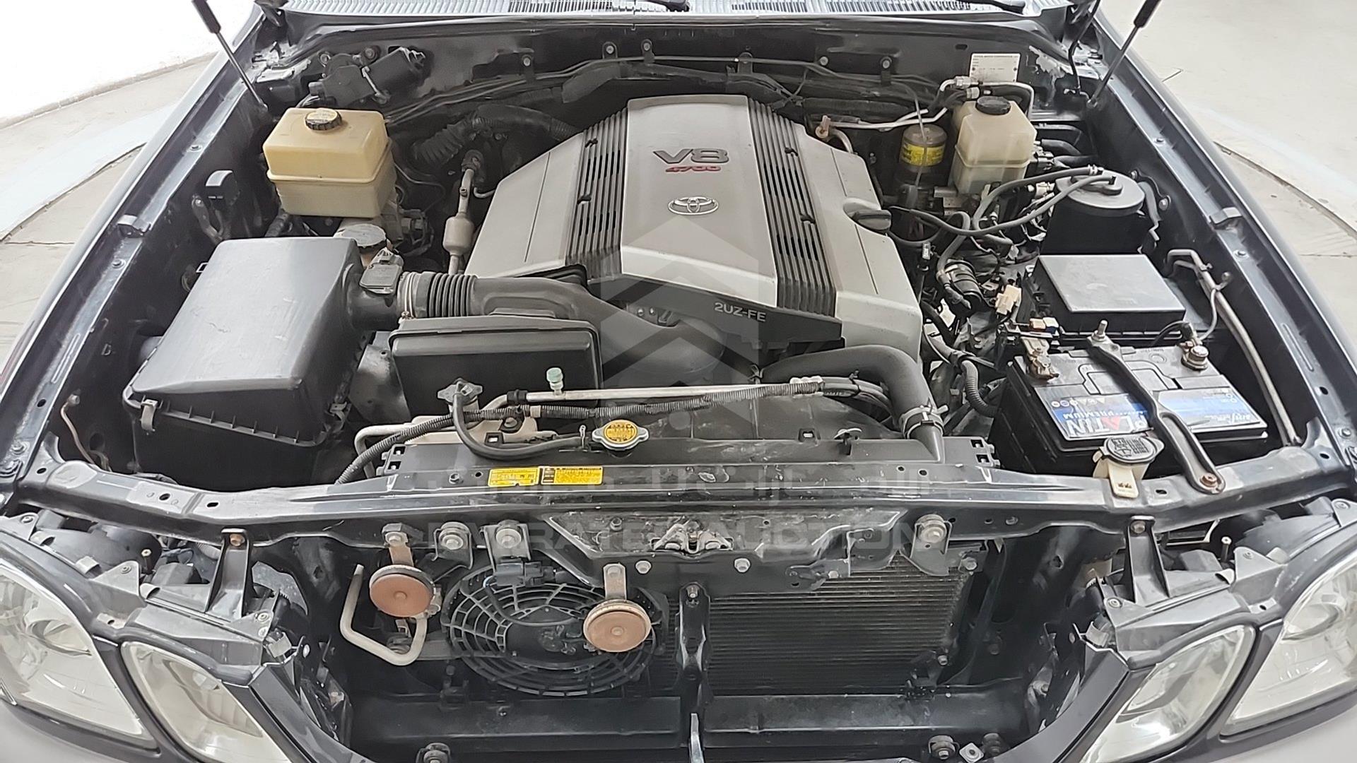 1999 LEXUS LX 470 VIN: UZJ1000087157