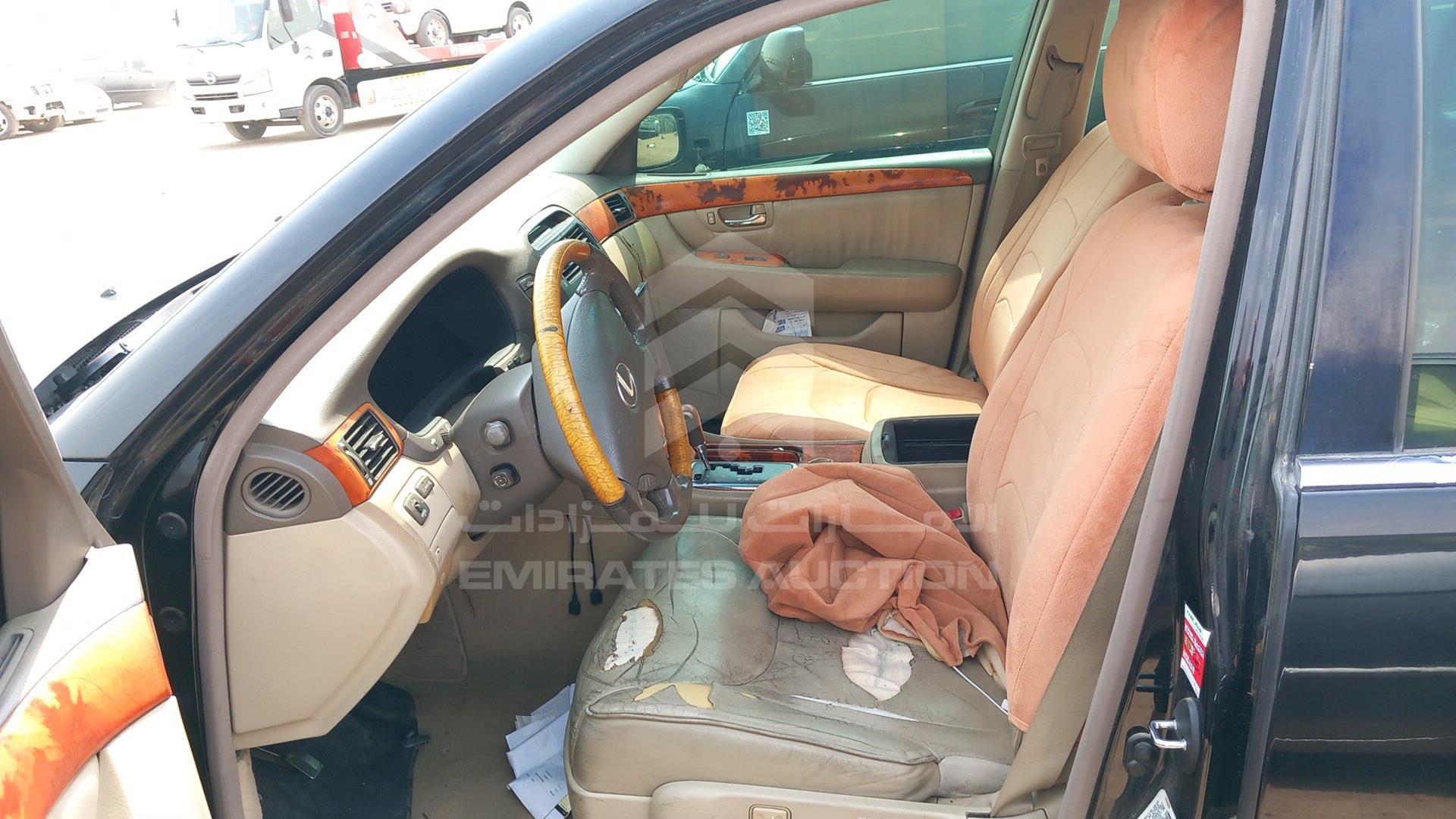 2001 LEXUS LS 430 VIN: JTHBN30FX10001866