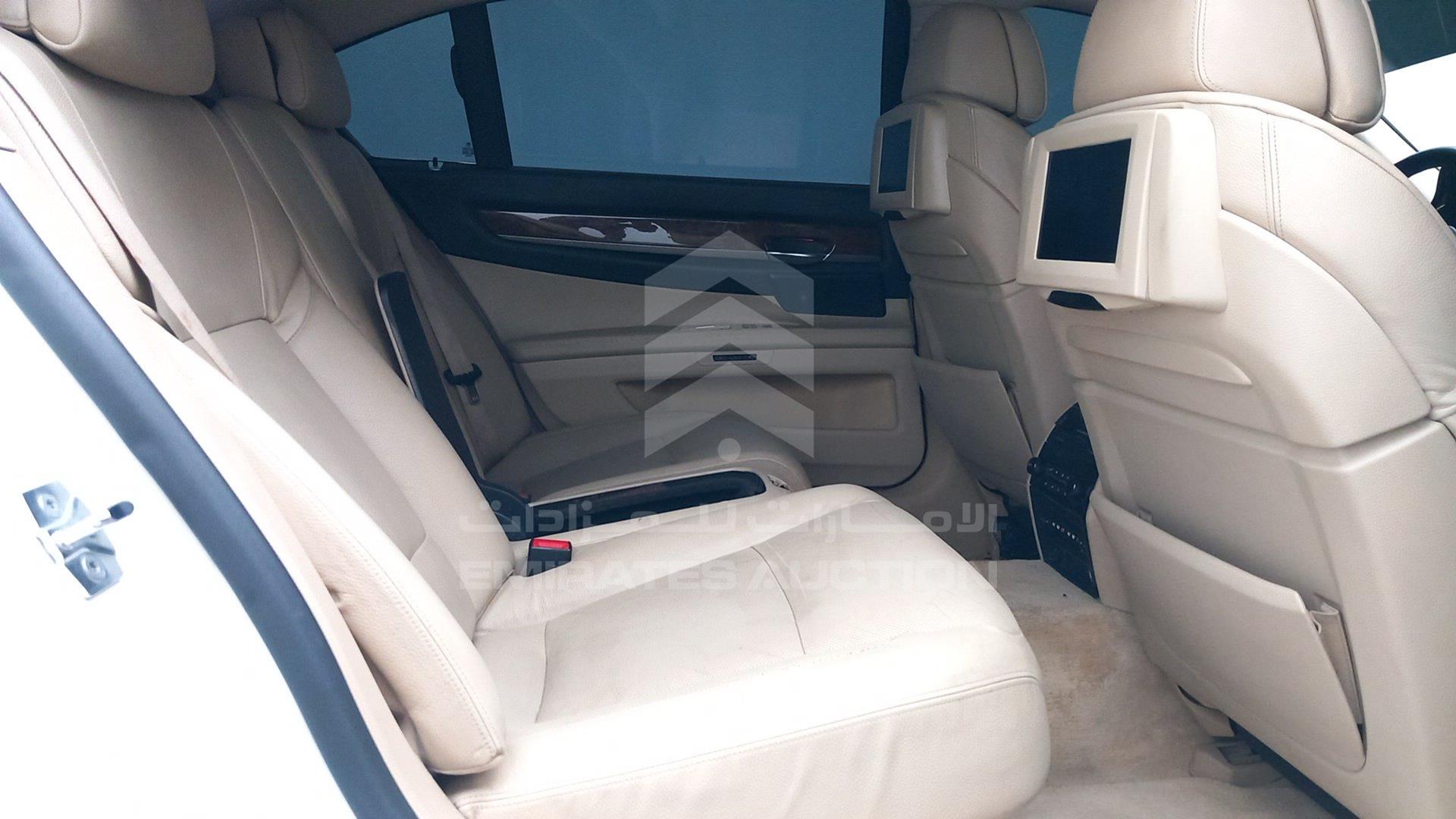 2009 BMW 750 I VIN: WBAKB81069CY52975
