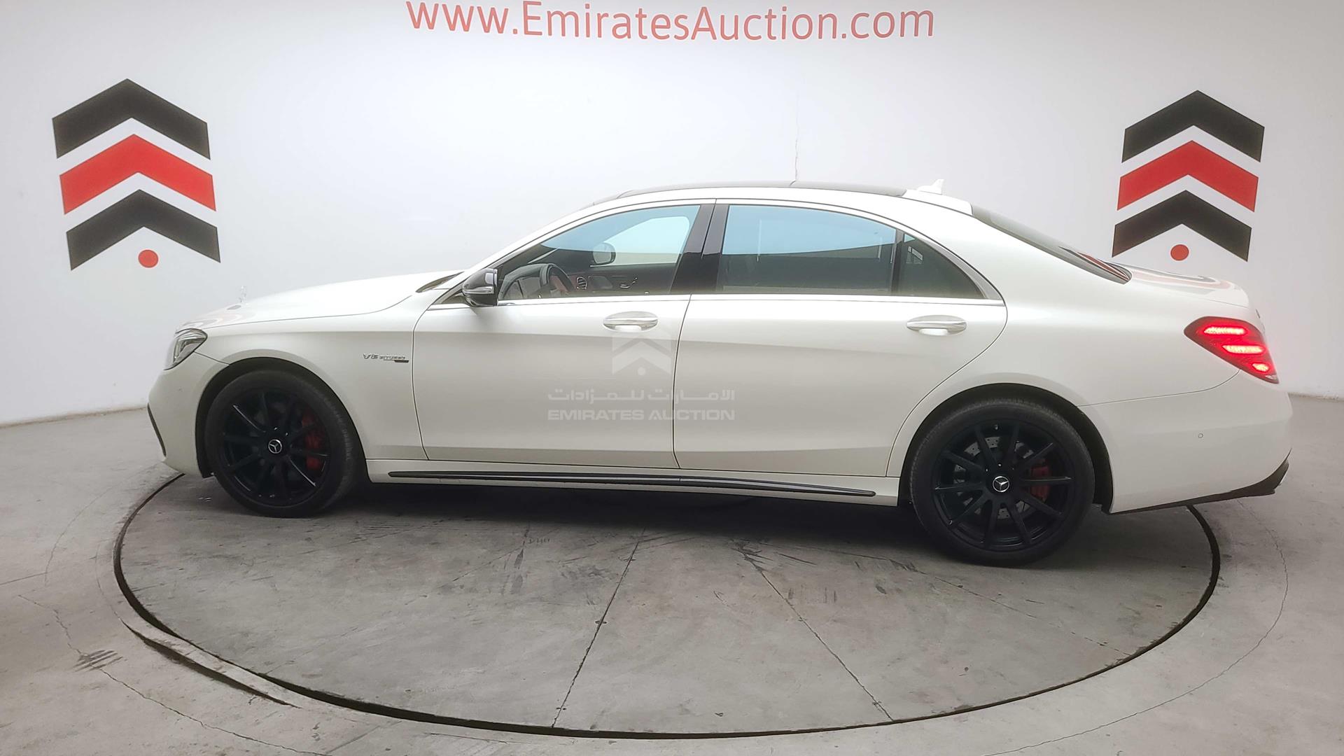 2016 MERCEDES S 63 VIN: WDDUG7JB6GA246373