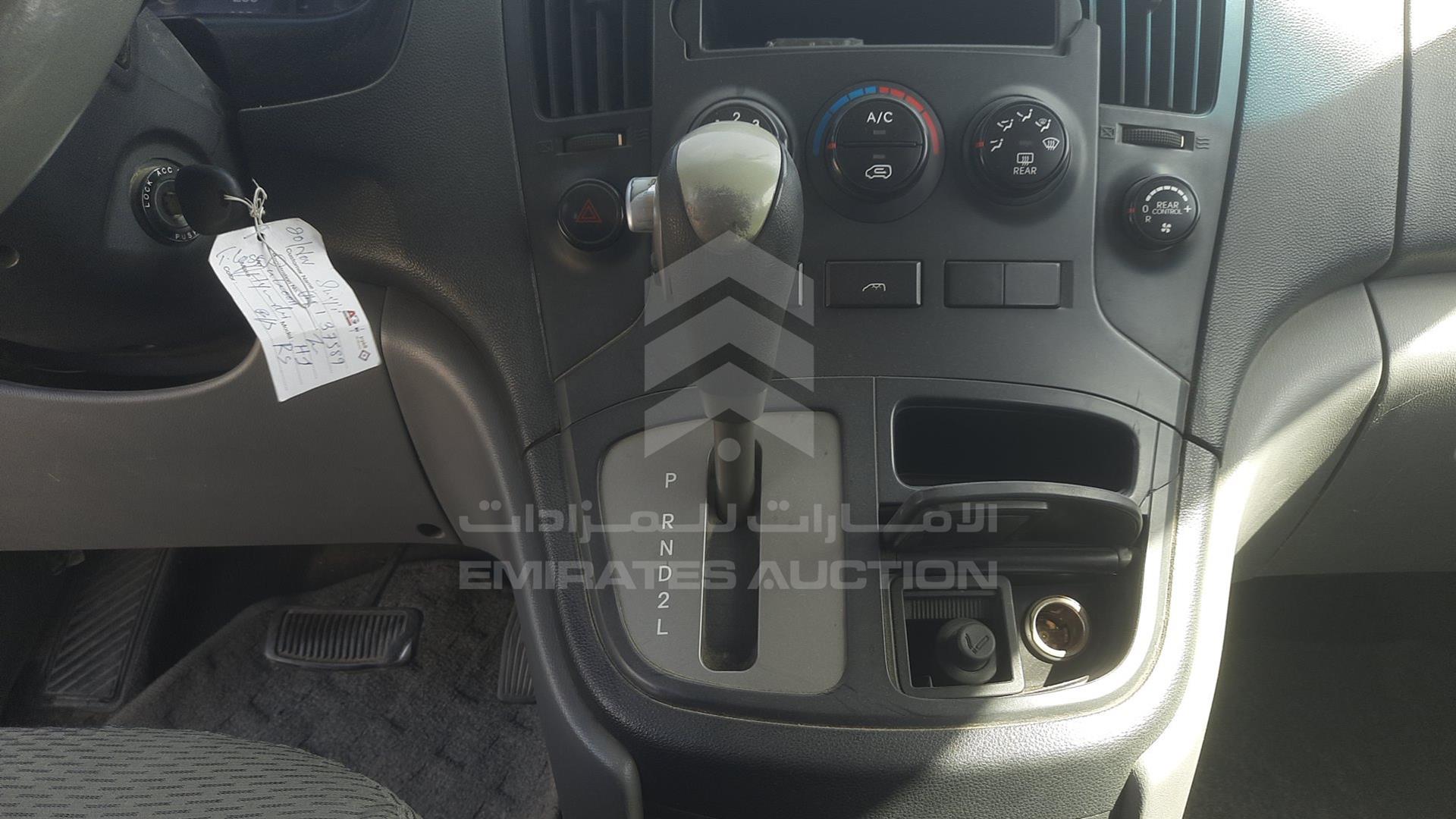 2012 HYUNDAI H1 VIN: KMJWA37R6CU402156