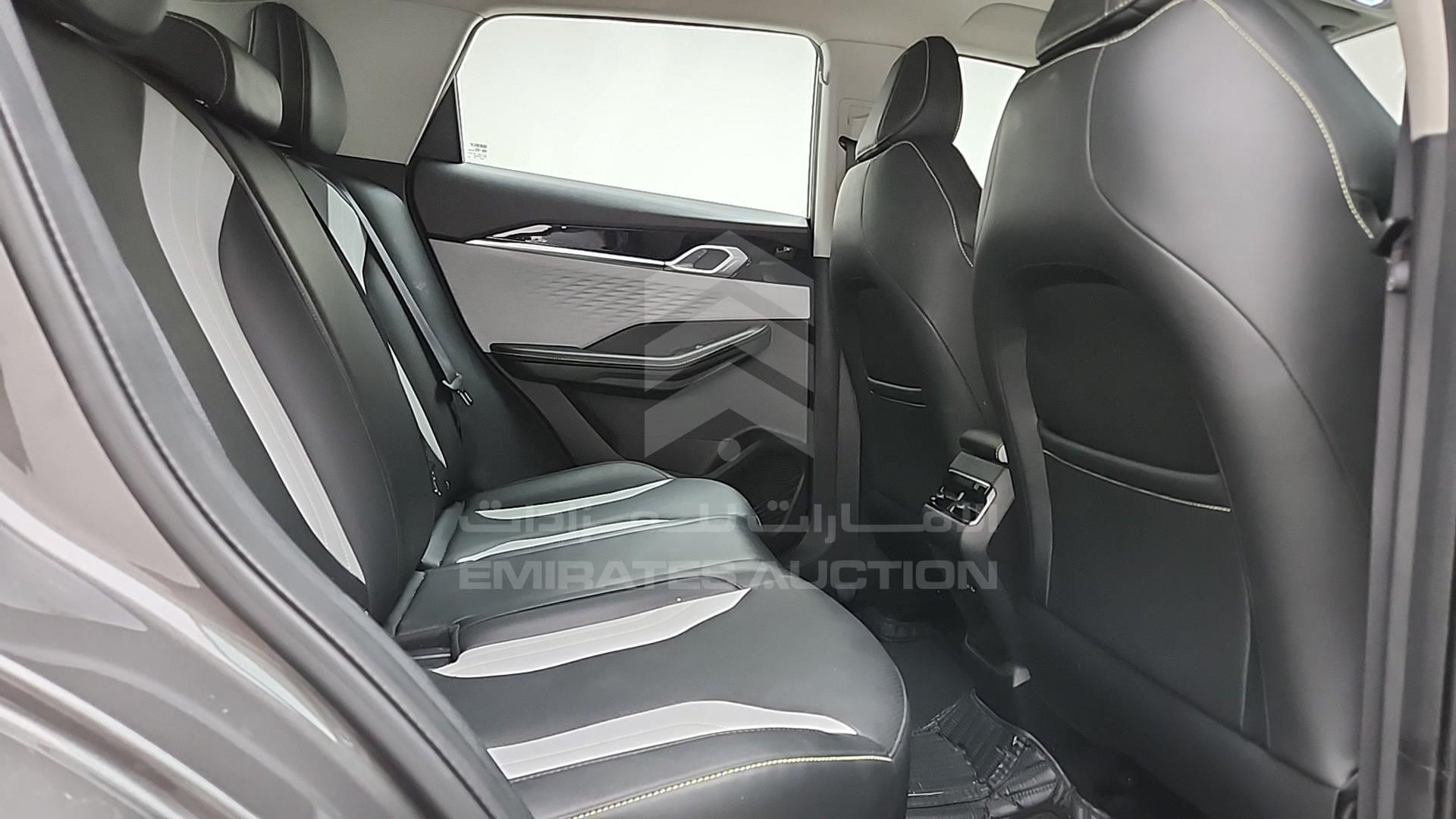 2024 GEELY COOLRAY VIN: LB3762KZ0RX505471