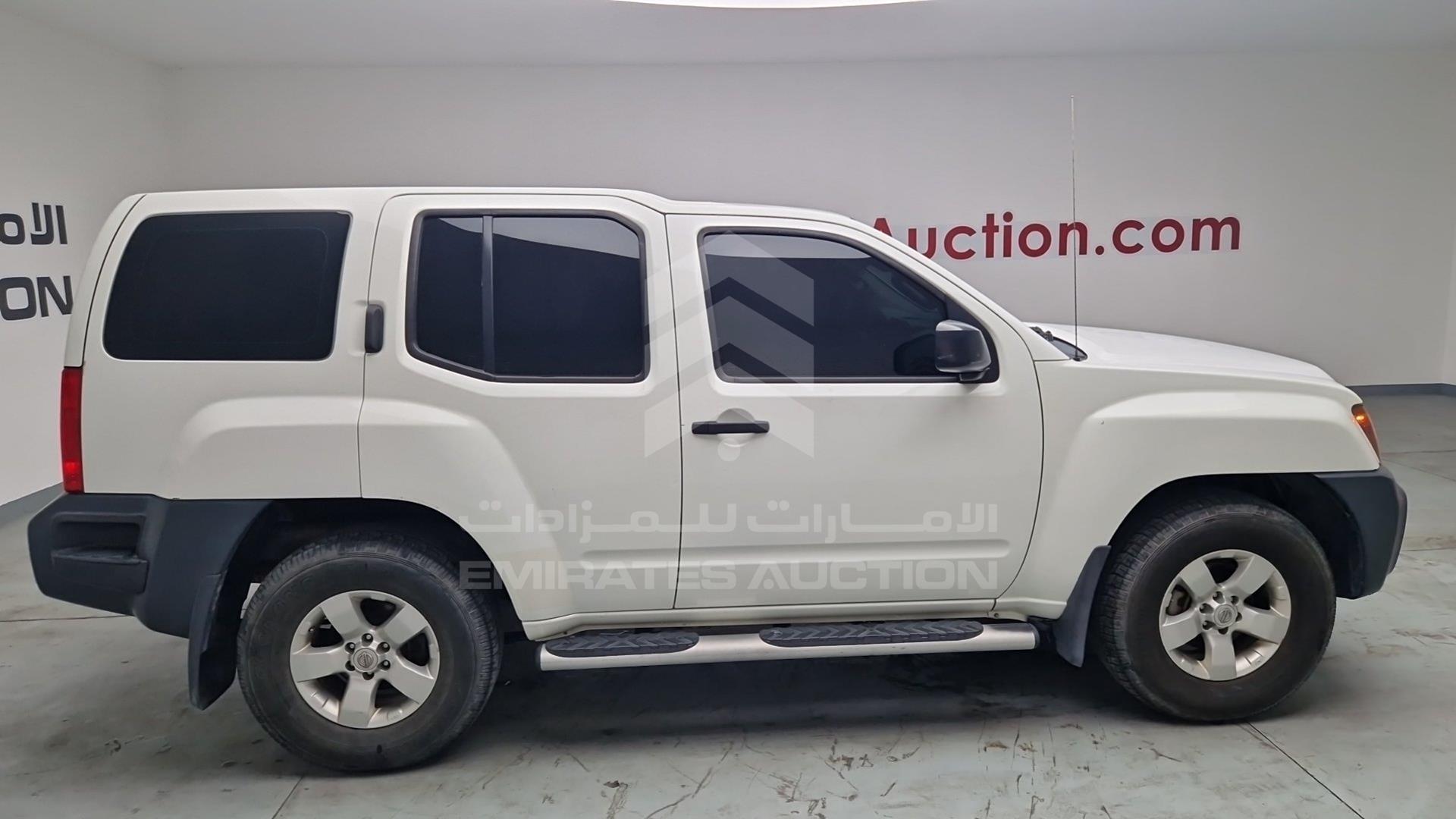 2013 NISSAN XTERRA VIN: 5N1AN0N64DN812232