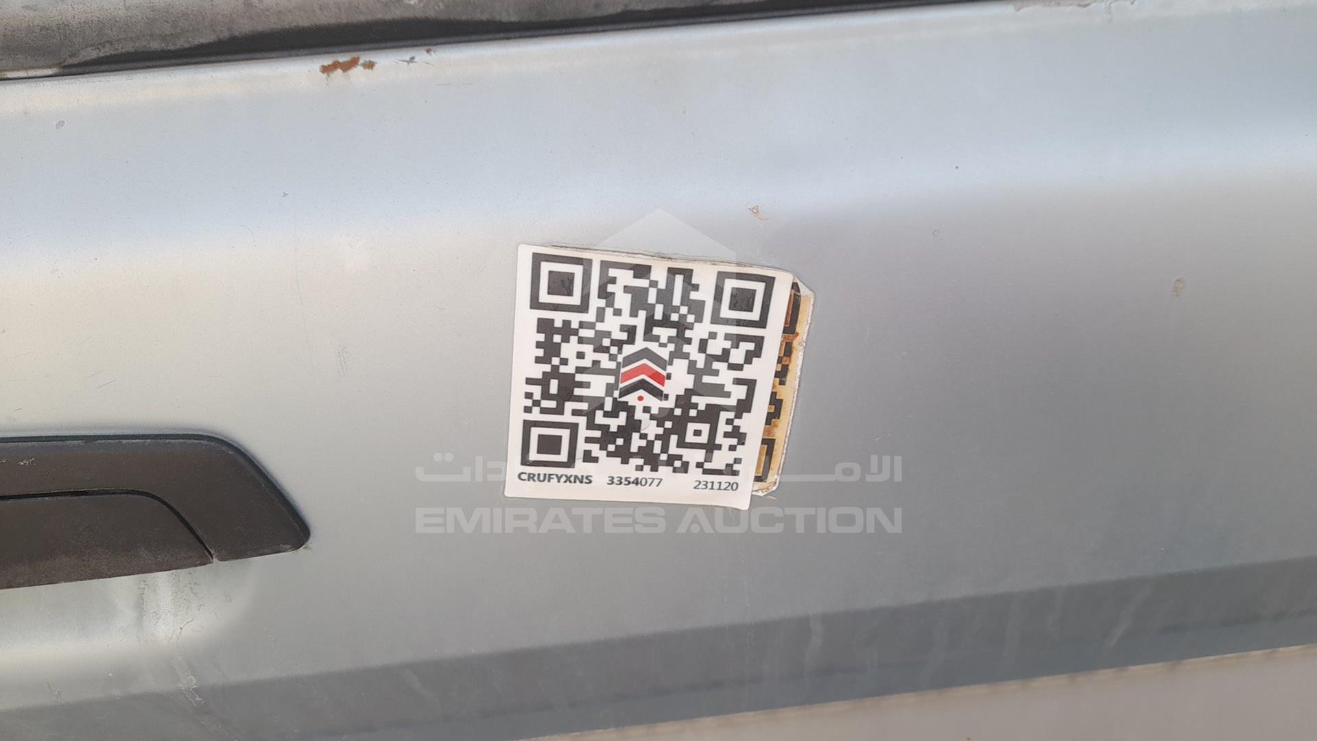 2003 MITSUBISHI PAJERO VIN: JMYLRH77W3Z704284