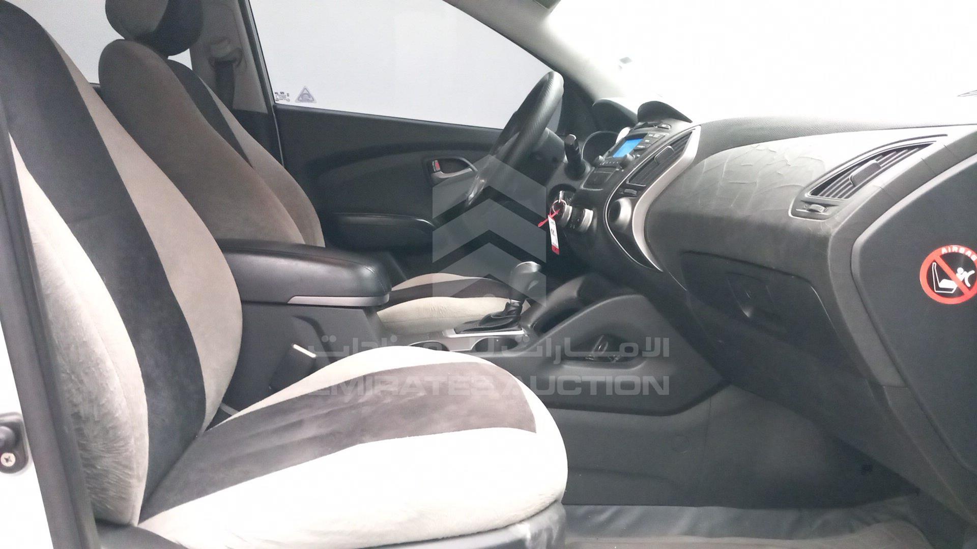 2015 HYUNDAI TUCSON VIN: KMHJT81E0FU045036