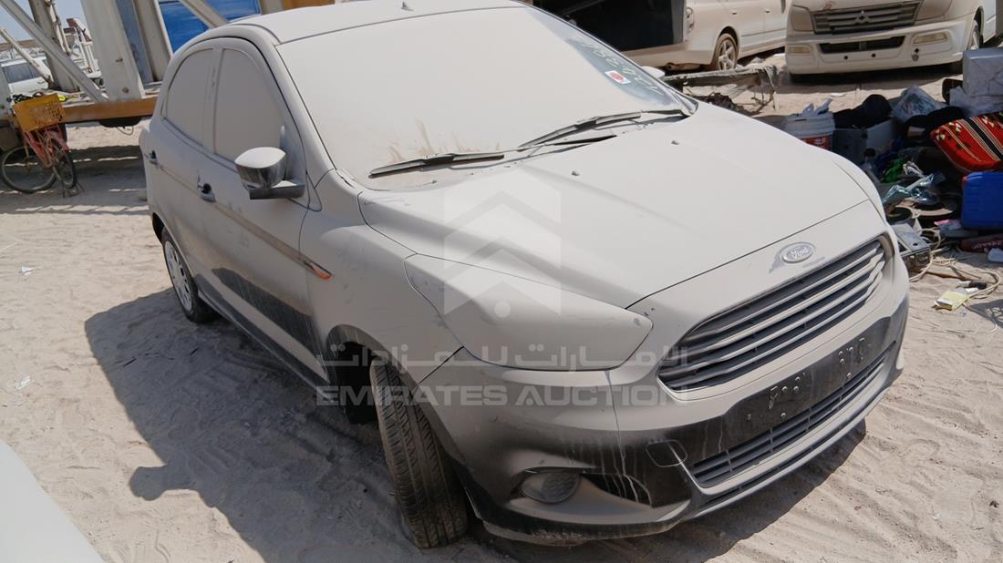 2016 Ford Figo — Front Right Angle — Photo 9