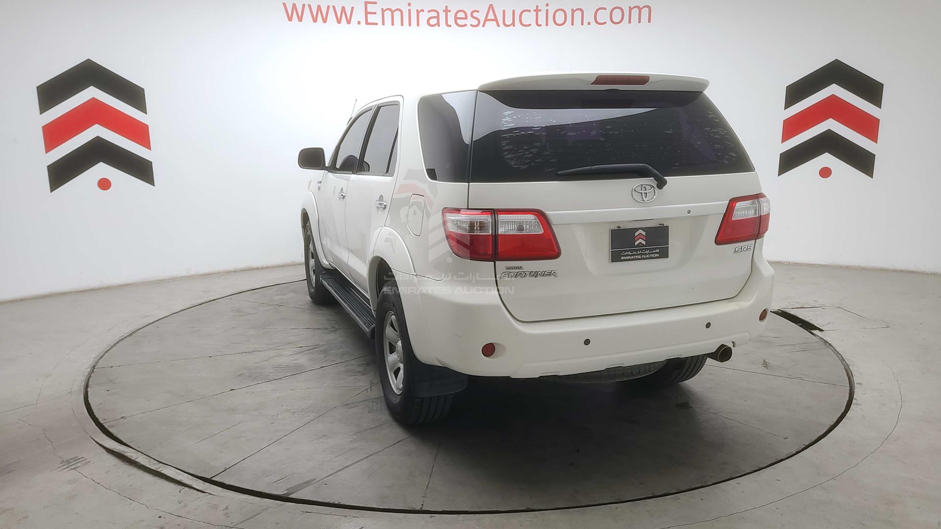 2011 TOYOTA FORTUNER VIN: MHFYX59G2B8018701