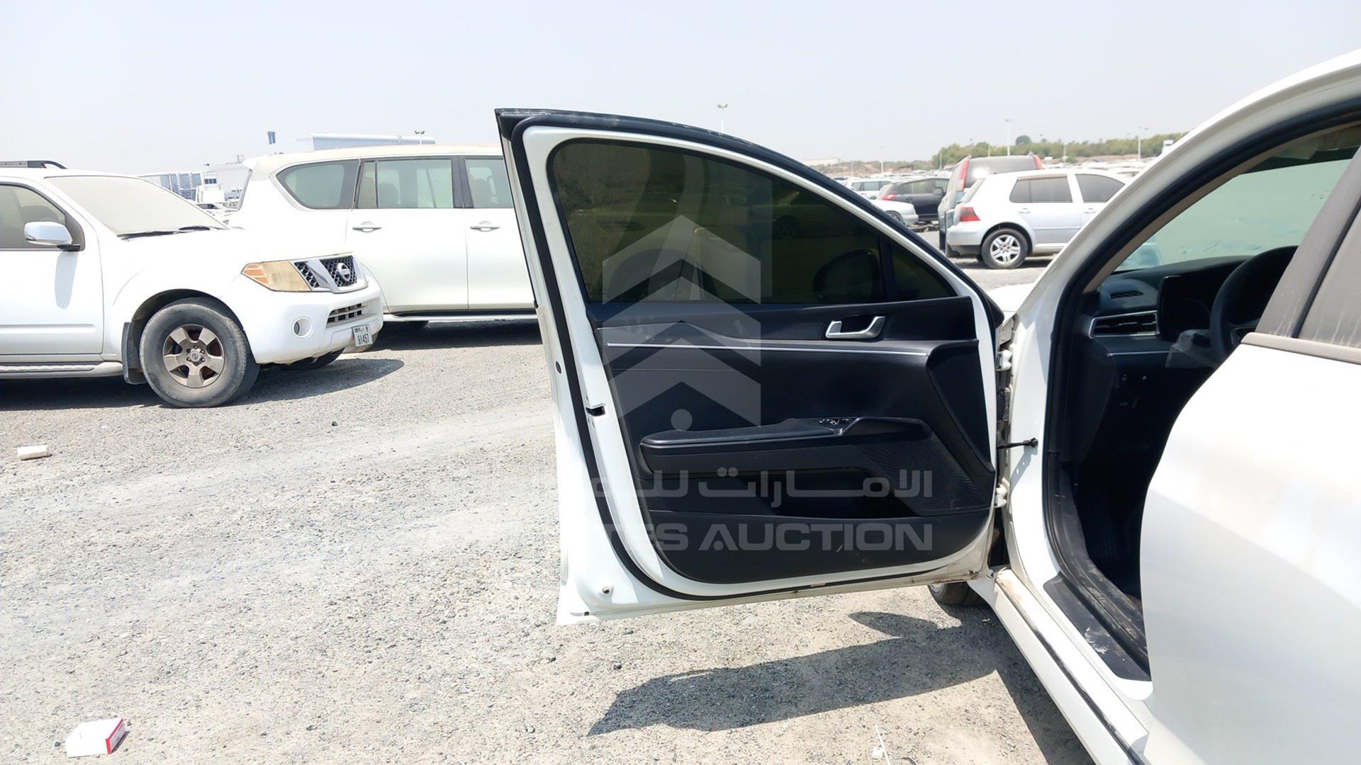 2021 KIA K5 VIN: KNAG24176M5051634